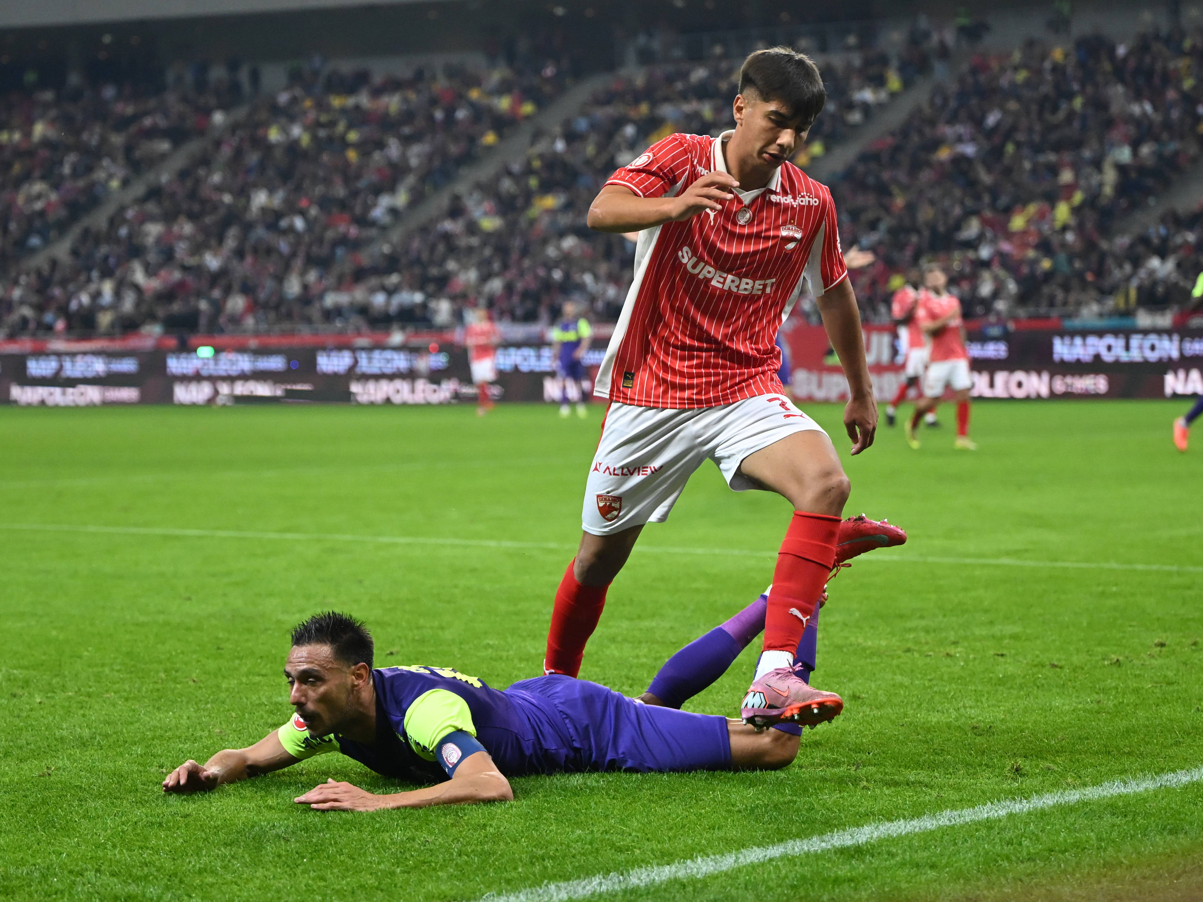 CFR Cluj - Dinamo, ultimul meci din sezonul regulat al Superligii, de la ora 20:00