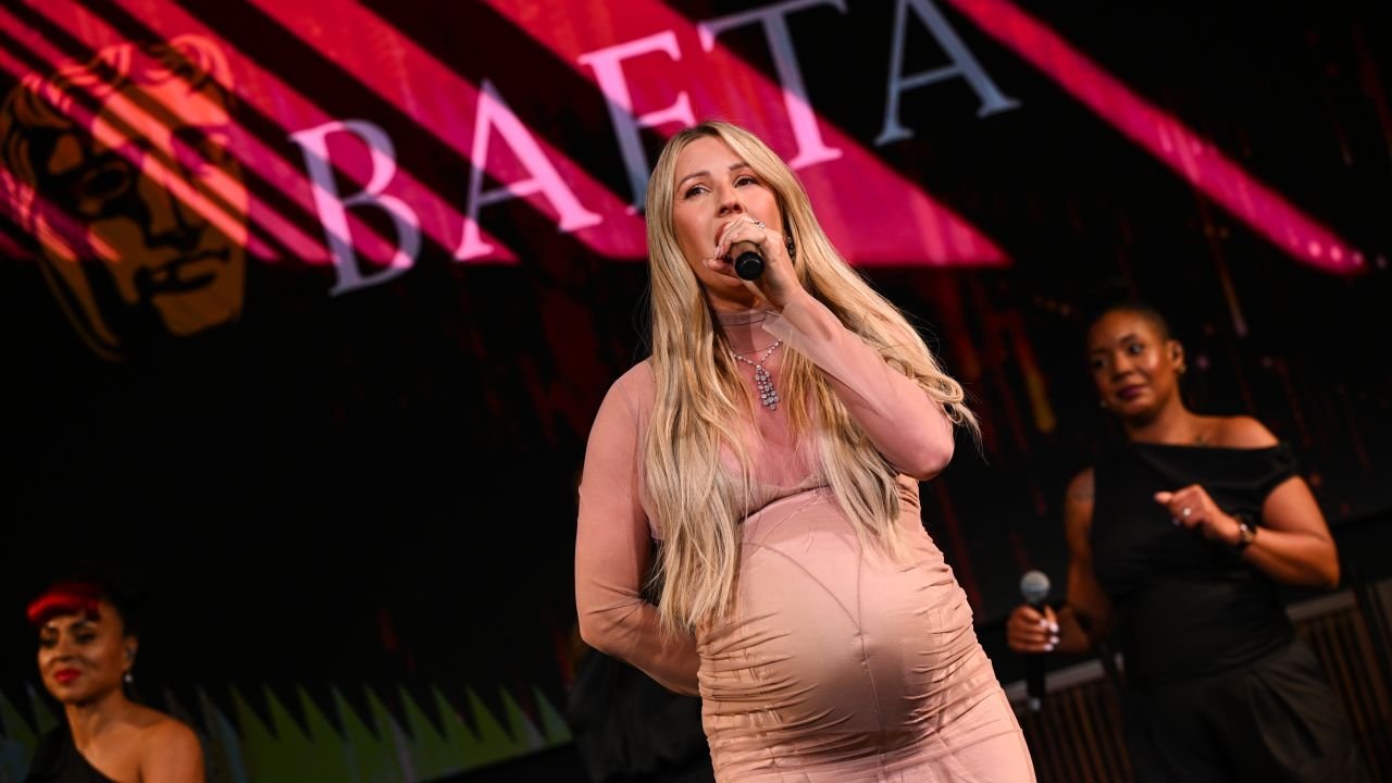 Ellie Goulding a devenit mamă pentru a doua oară. Momente inedite din perioada sarcinii | GALERIE FOTO