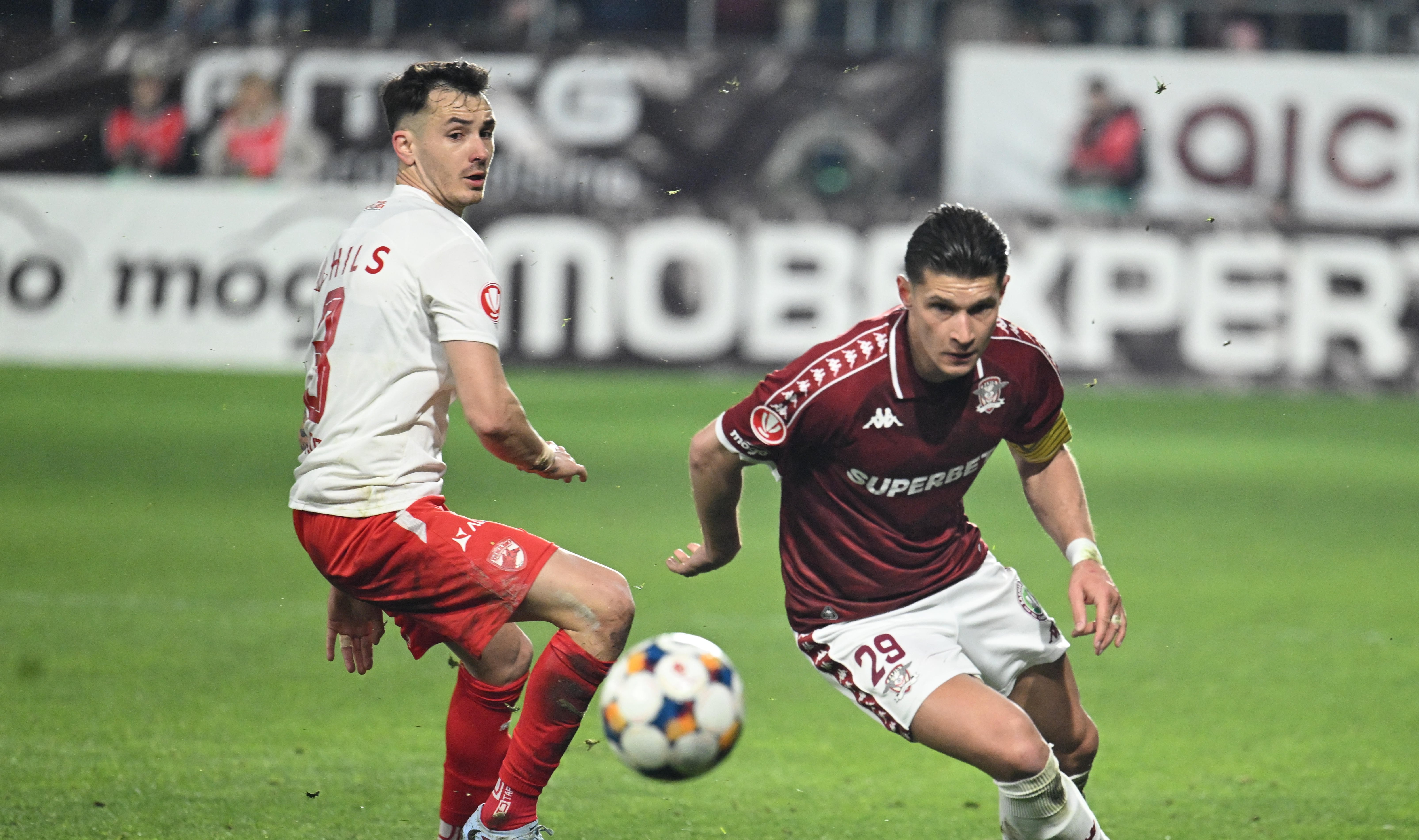 ACUM: Rapid - Dinamo 2-2 | Final de foc în Giulești