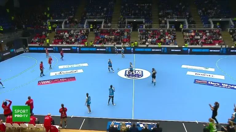 Liga Florilor | CSM București - Gloria Bistrița, primele cinci minute ale părții secunde