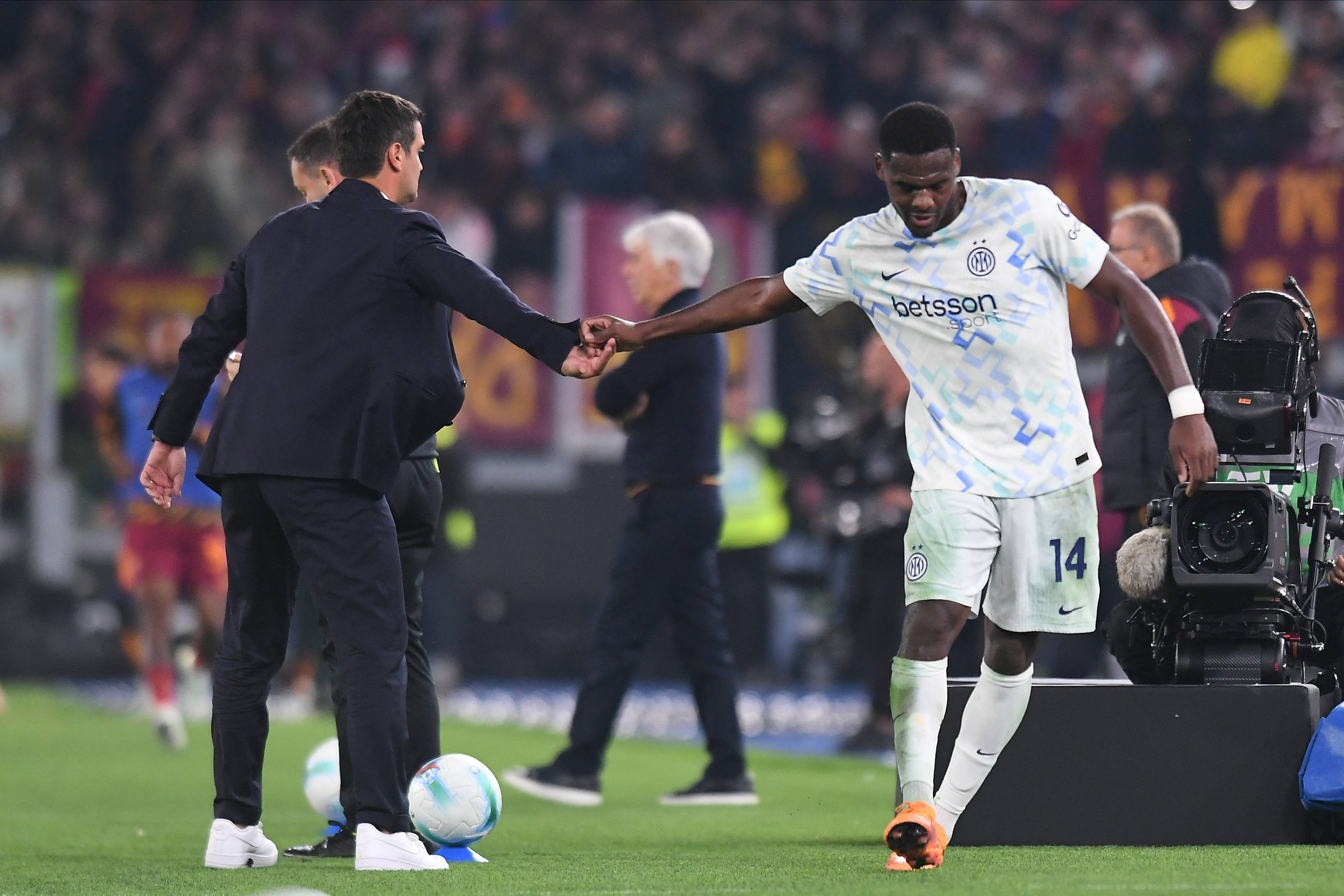 Surpriză! Jucătorul lui Chivu schimbă naționala și va participa la Cupa Mondială