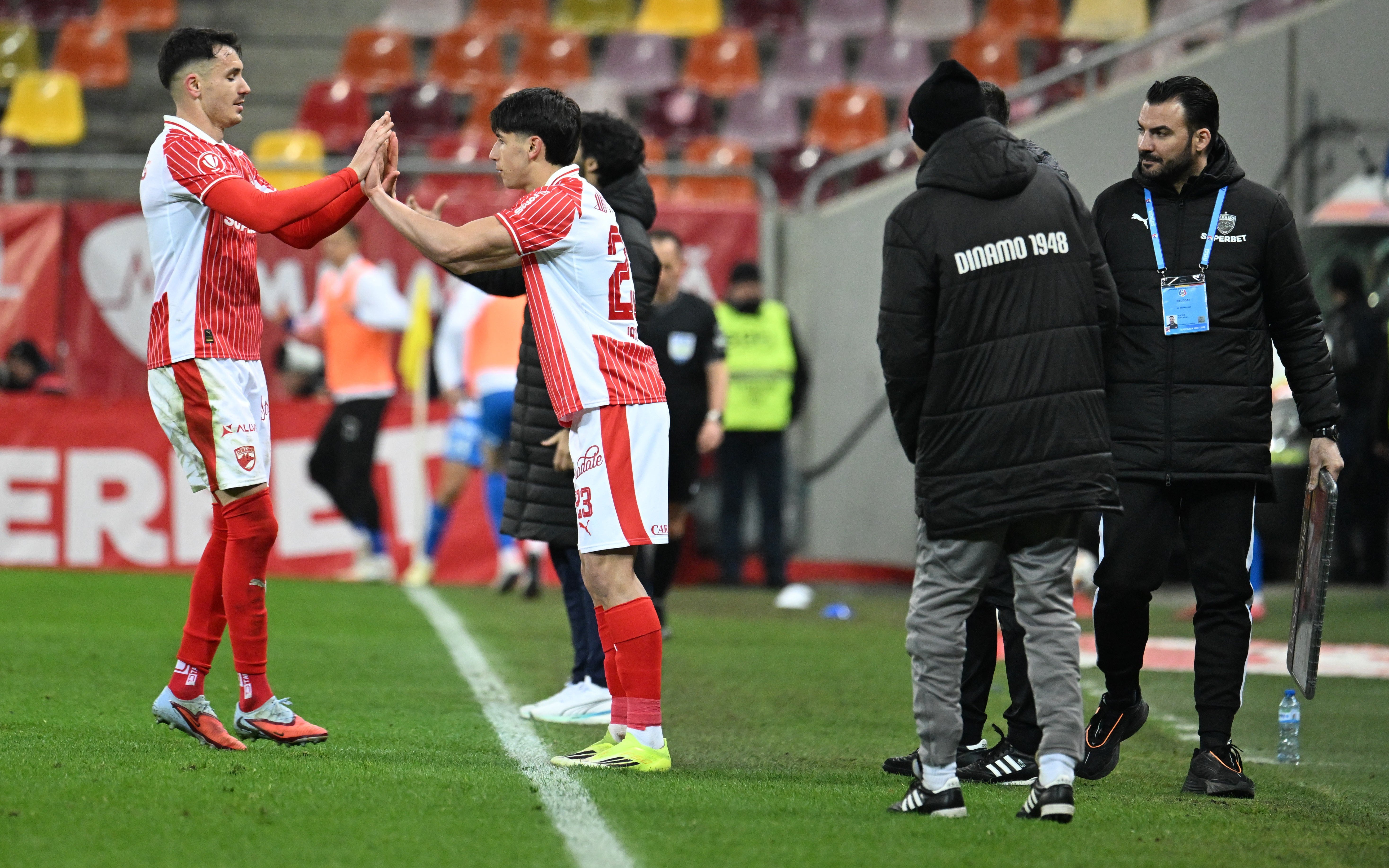 Dus de val în fața camerelor?! Ce a spus puștiul Ianis Tarbă despre Dinamo după eșecul contra Craiovei