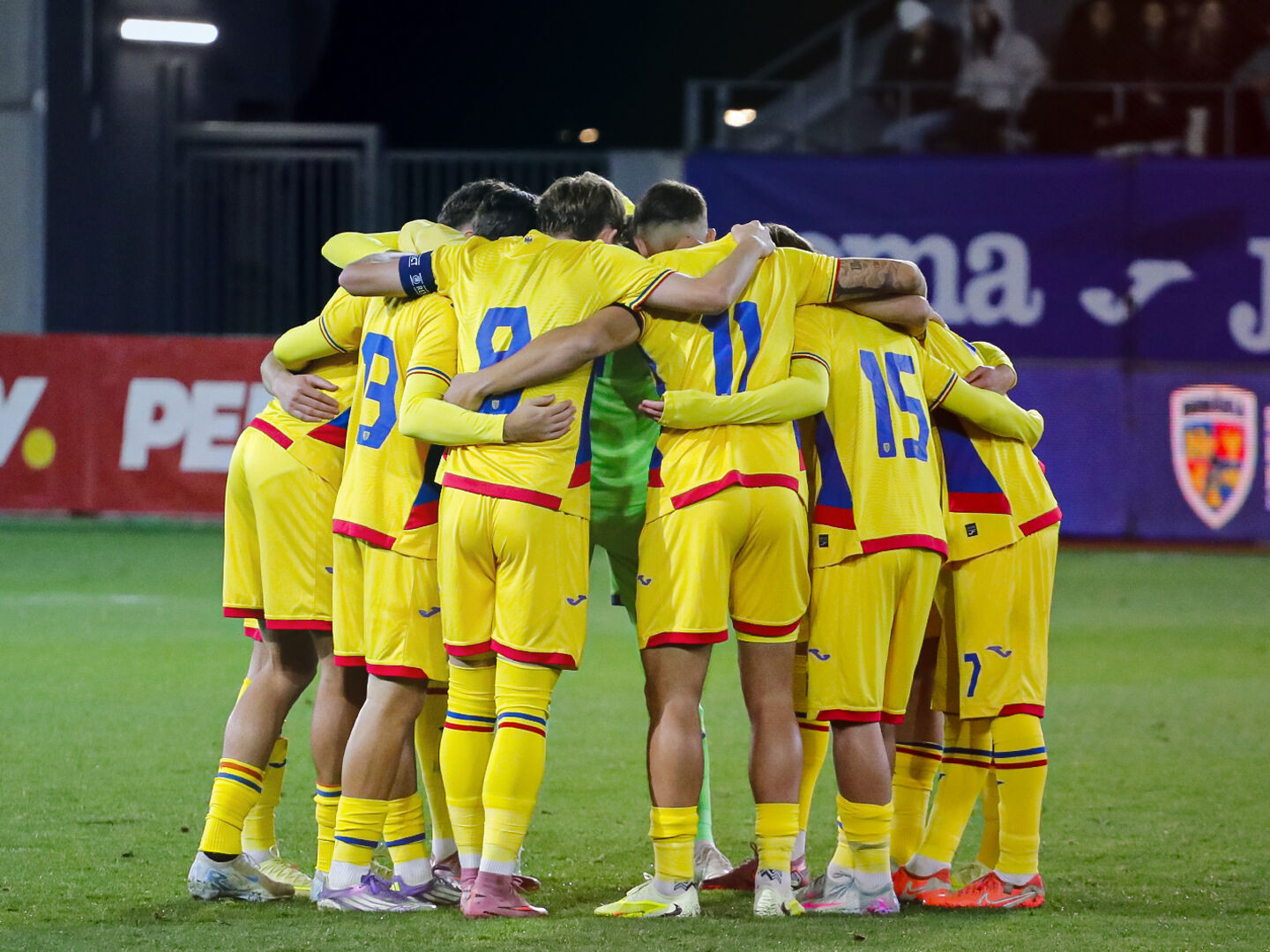 Patru fotbaliști de la Dinamo convocați dintr-un foc la naționala României!