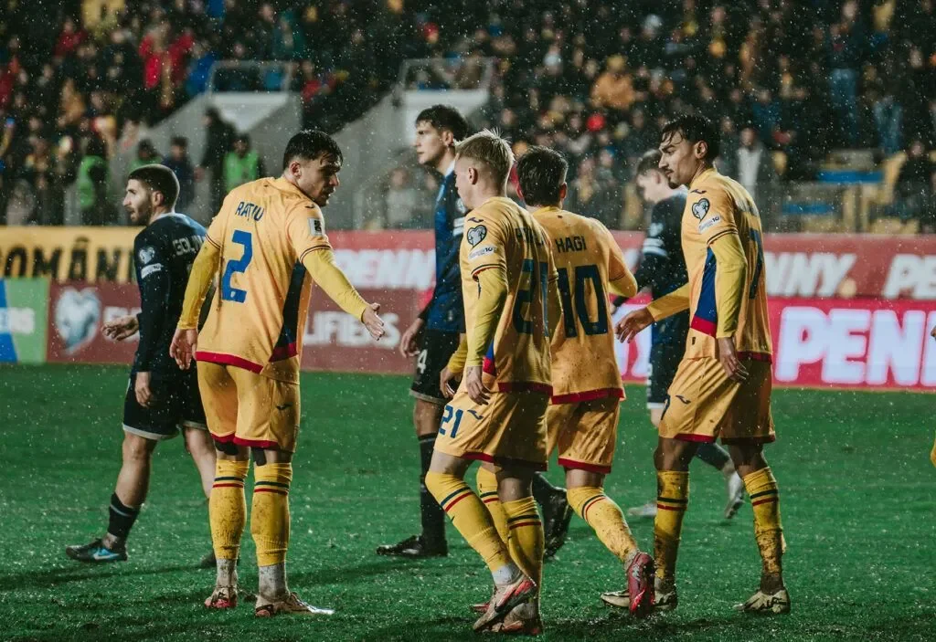Opt nume noi convocate de Mircea Lucescu pentru meciul cu Turcia. Cine sunt aleșii selecționerului