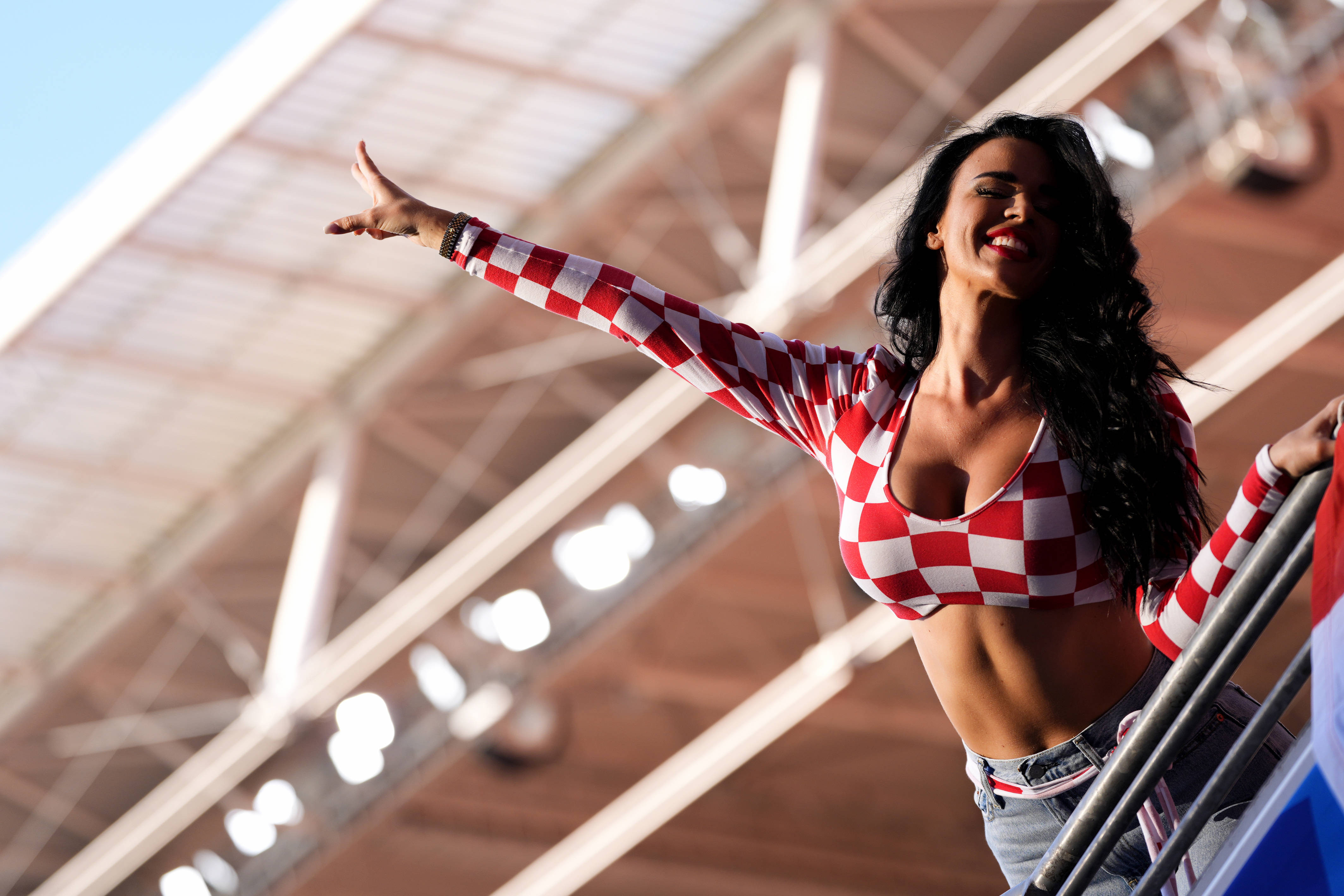 Knoll Doll revine! Cea mai frumoasă fană de la Mondial și-a anunțat prezența și la CM 2026 + A început o nouă meserie