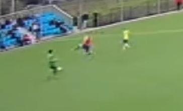 Fotbal sau Kung Fu? Suspendare de doi ani după ce și-a băgat adversarul în spital