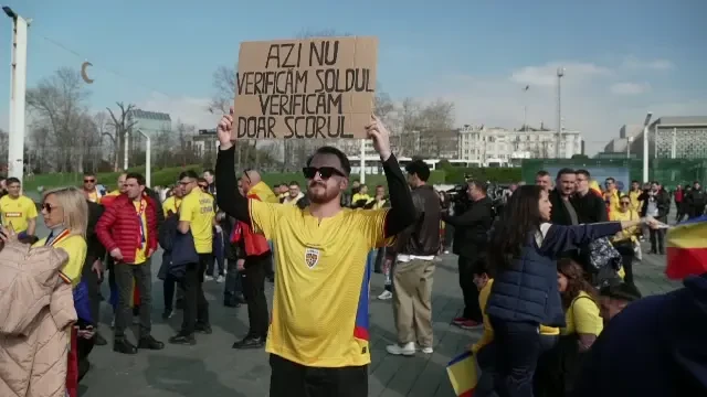 Turcia - România | Constantin Budescu e în mijlocul fanilor și cântă alături de suporterii naționalei