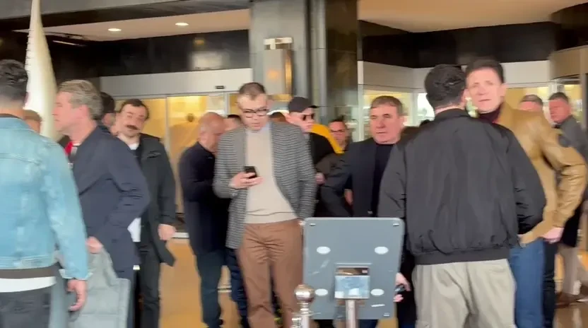 Turcia - România | Gică Hagi, Gică Popescu, Florin Răducioiu, Tibor Selymes și Adrian Ilie pleacă spre stadion