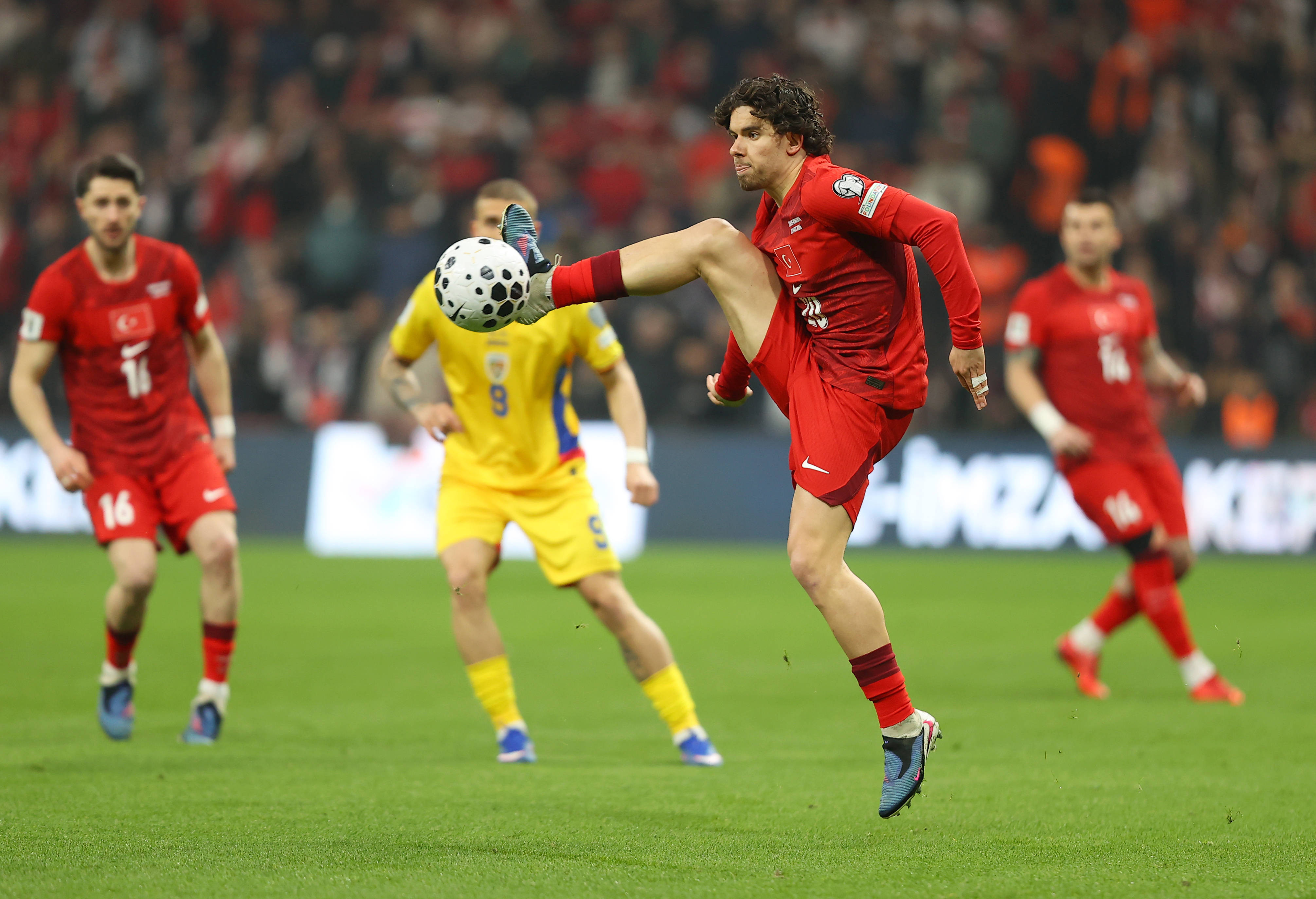 Turcia - România 1-0, ACUM. Am cedat: Kadioglu marchează după o pasă fabuloasă a lui Guler! Ianis, o nouă mare ocazie