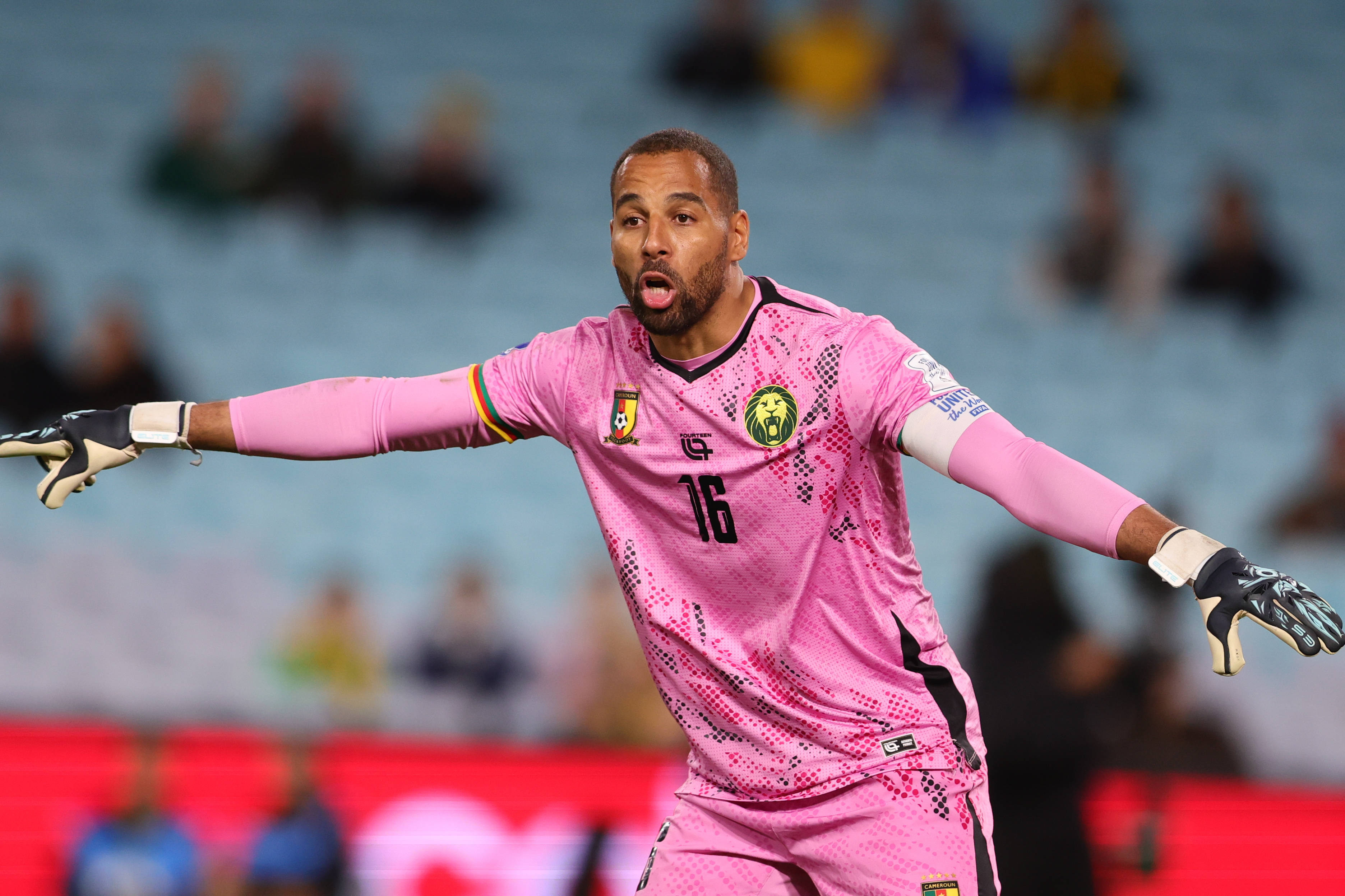 Devis Epassy, ”fantastic save”! Portarul lui Dinamo a apărat un penalty executat de decarul român care joacă pentru Australia