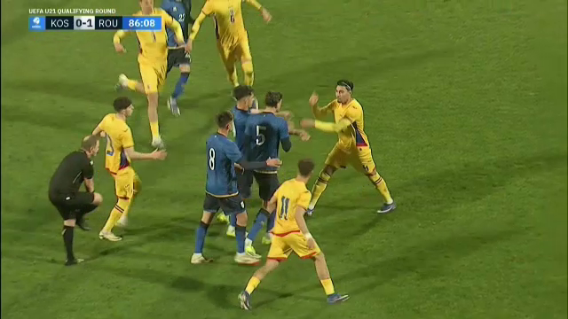 Kosovarii au sărit la bătaie în finalul meciului cu România U21. Nervi întinși la cote maxime la Priștina