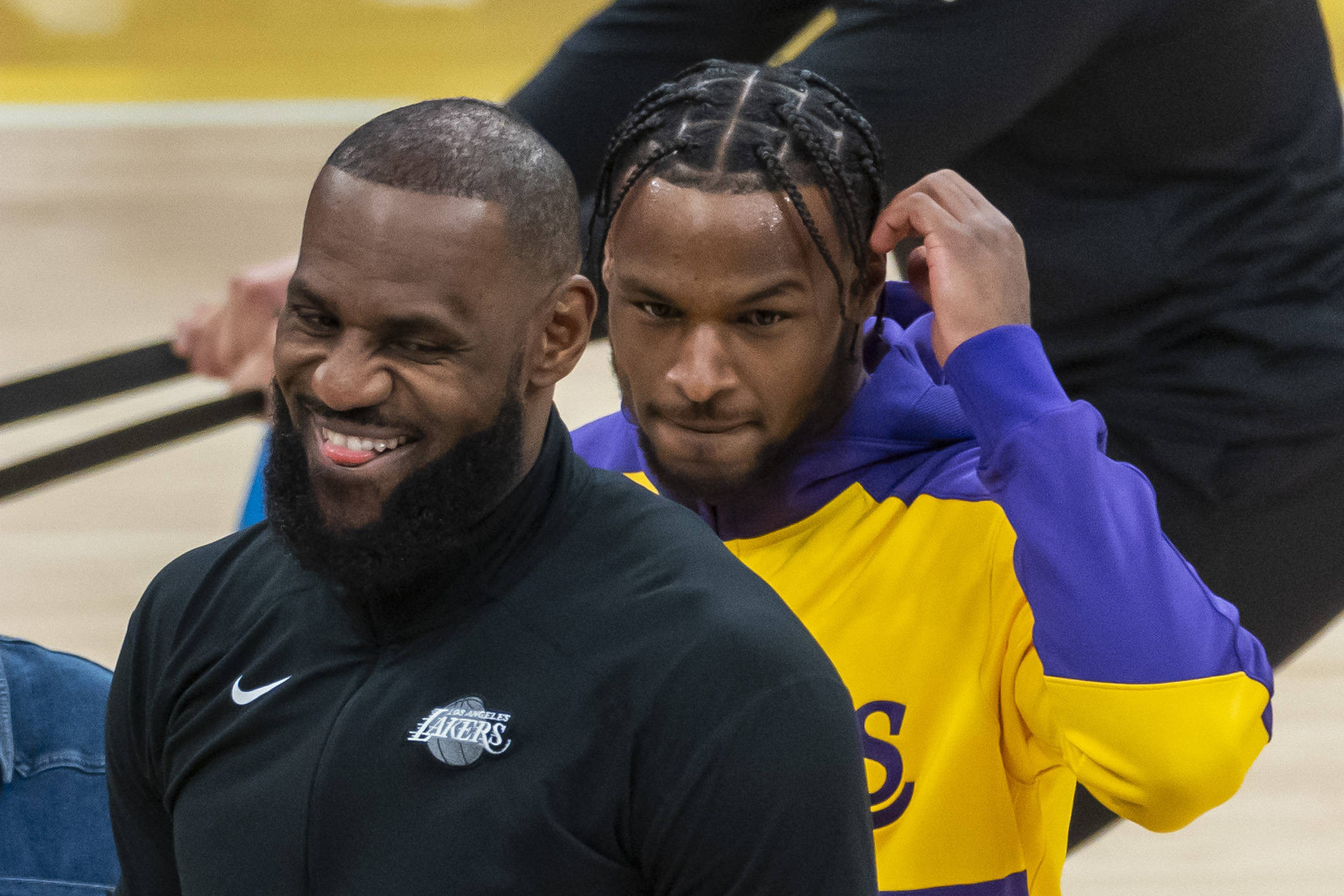 Istoria a fost scrisă! LeBron și Bronny James, autorii primului assist tată-fiu din NBA