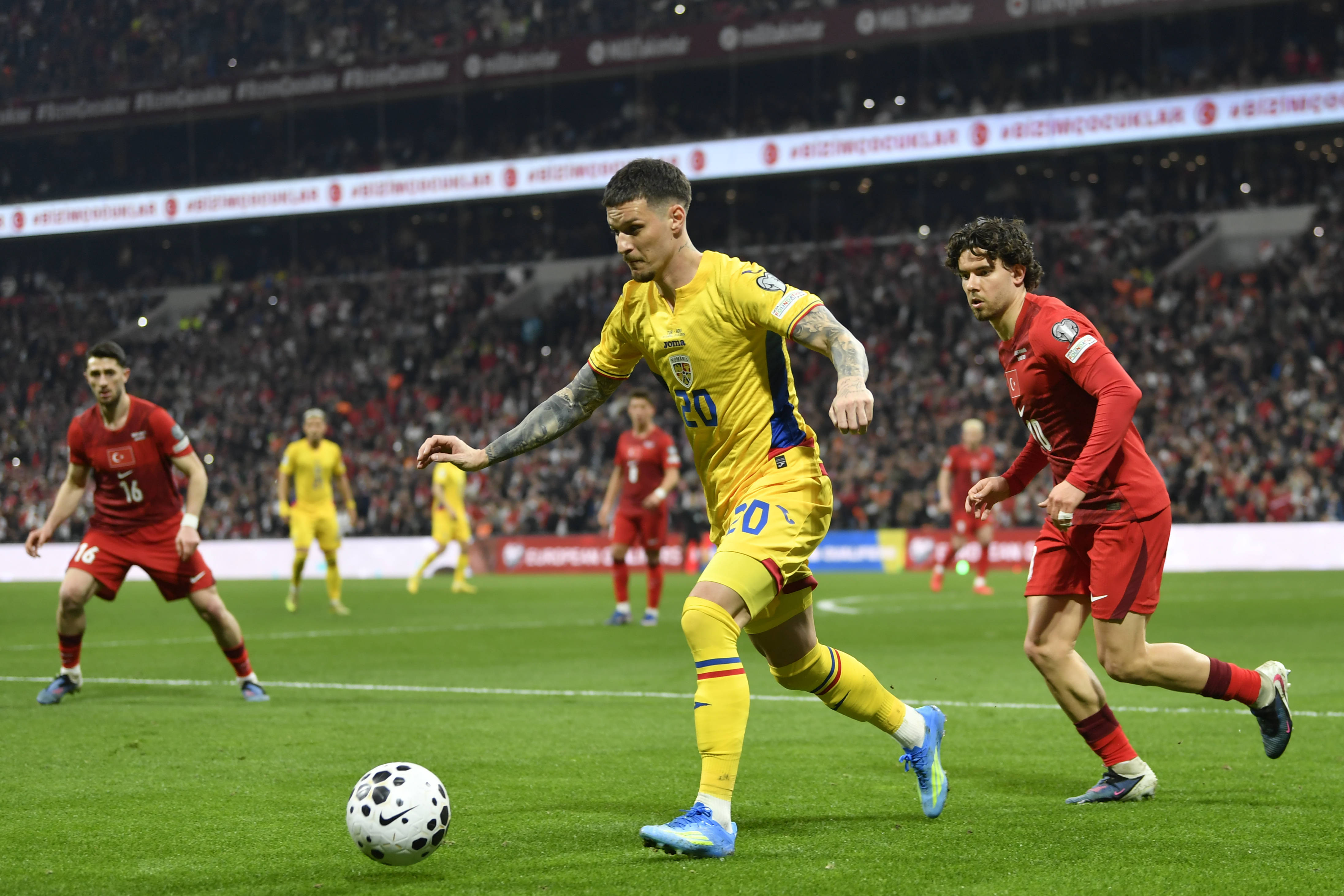 Un club din Premier League se interesează de el după Turcia – România! A pregătit deja oferta