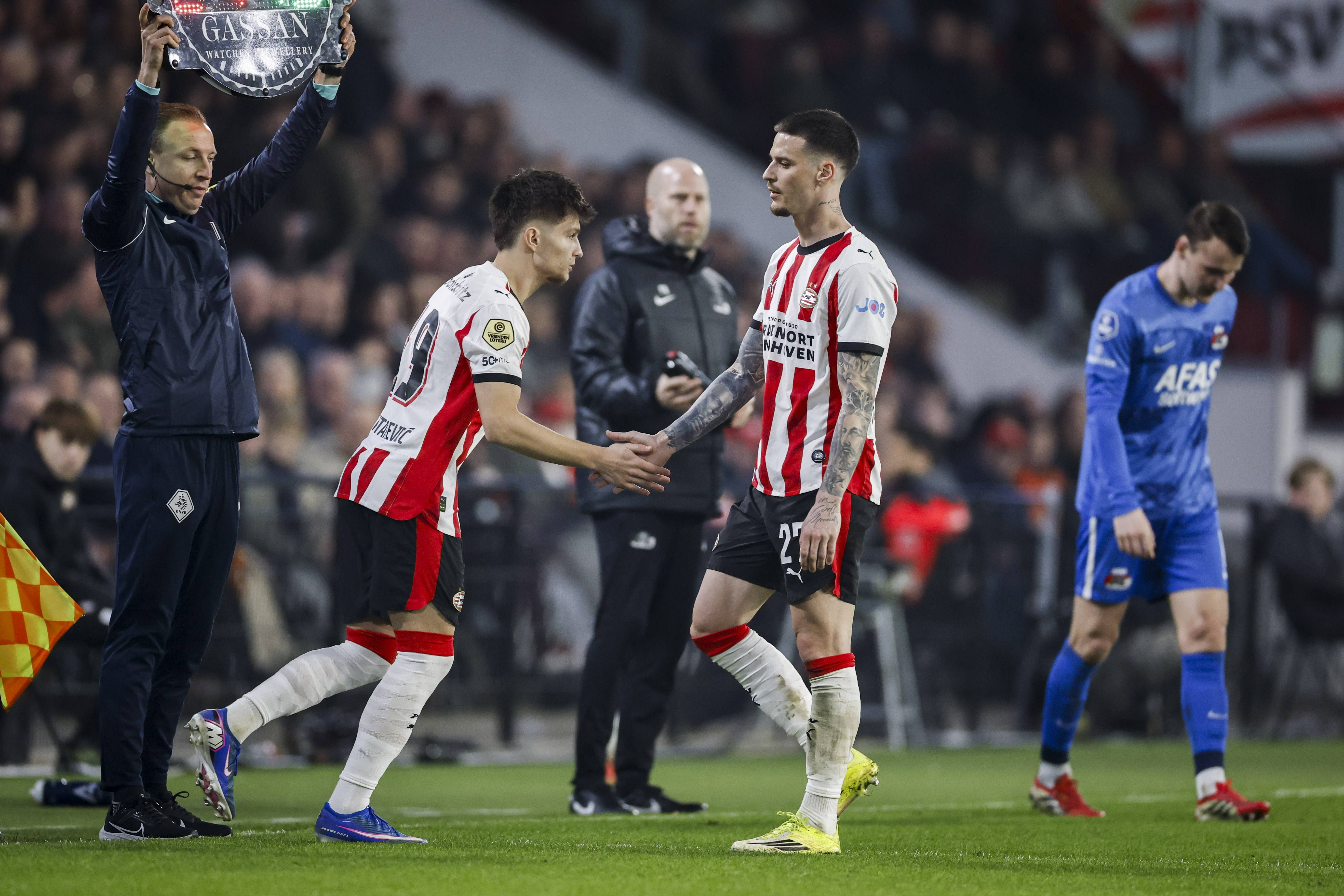 Veste cu un impact major pentru Dennis Man! AC Milan se interesează de fotbalistul lui PSV