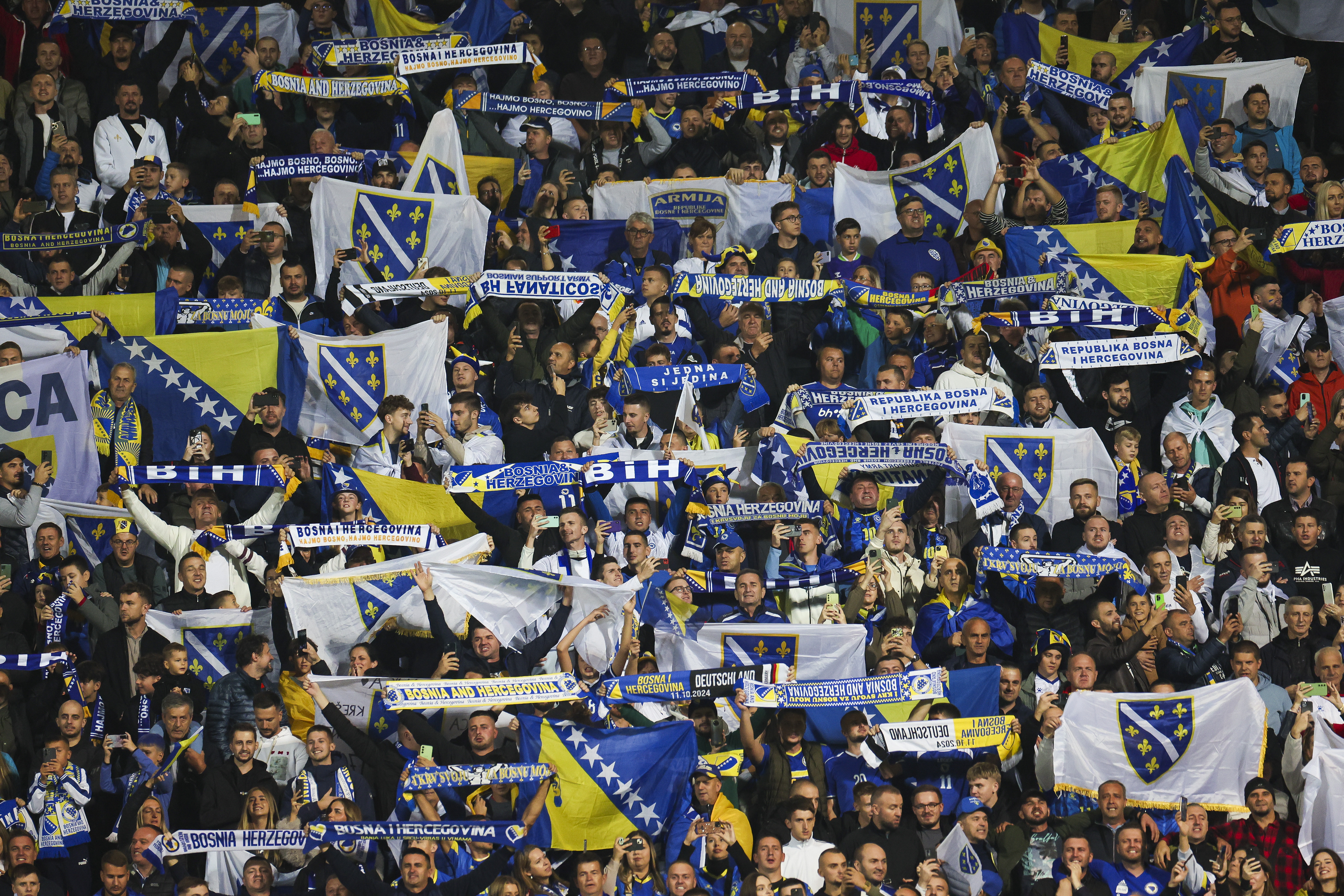 Inovație din Balcani! Cum va dribla Bosnia pedeapsa de la FIFA și va avea mai mulți fani la barajul cu Italia pentru Mondial