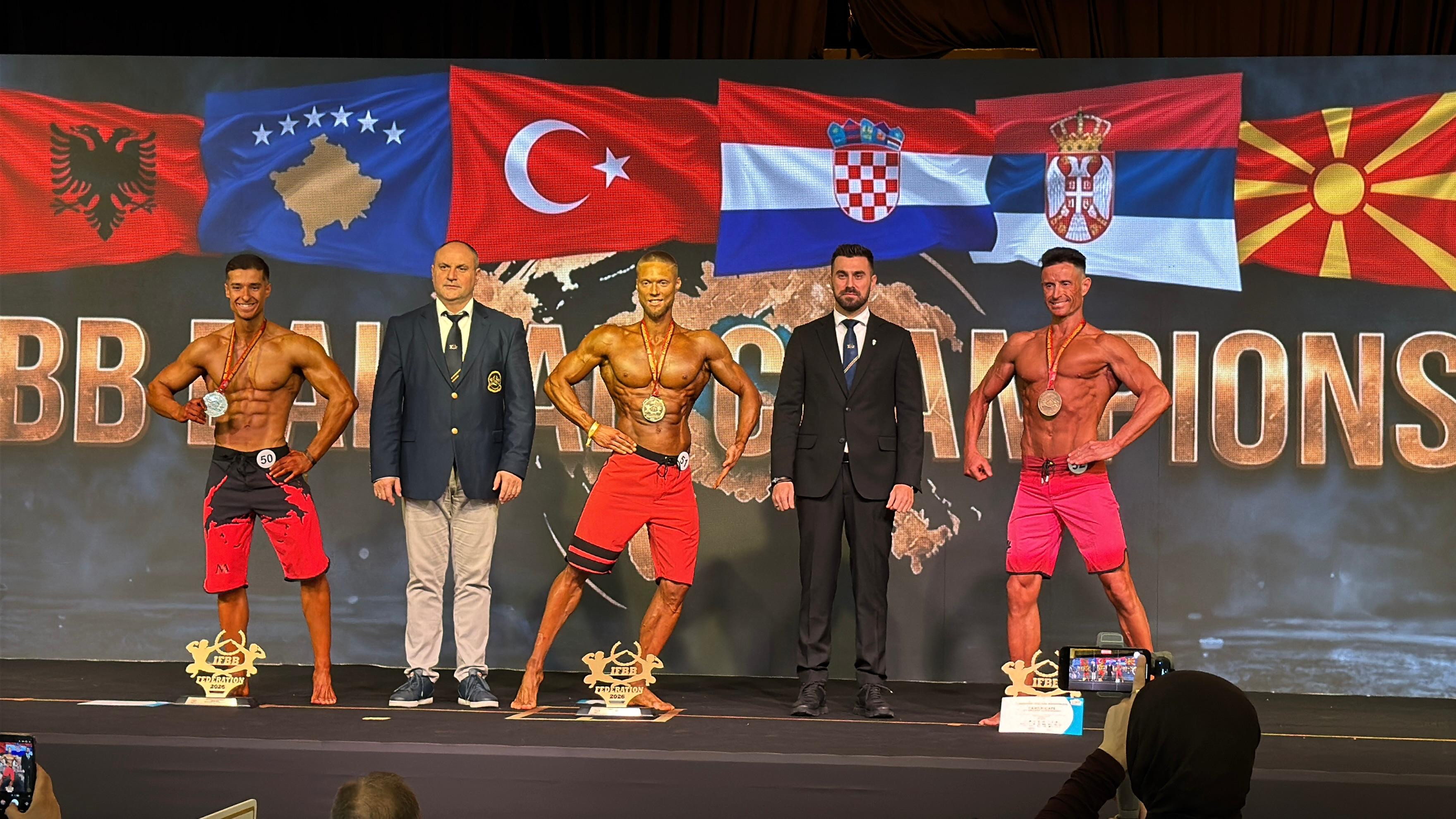 Polițistul Silviu Burcea, campion balcanic la culturism