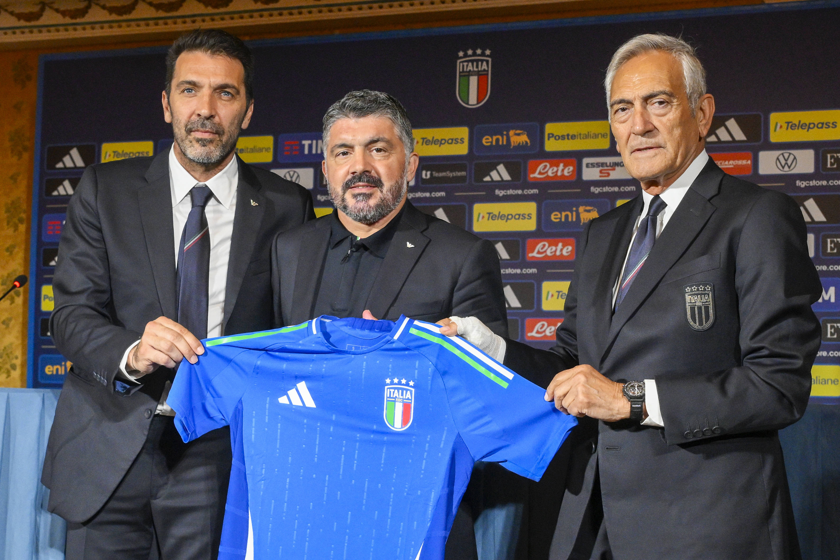 Cad capete în Italia după ratarea calificării la Mondial! Ministrul Sportului i-a cerut public demisia