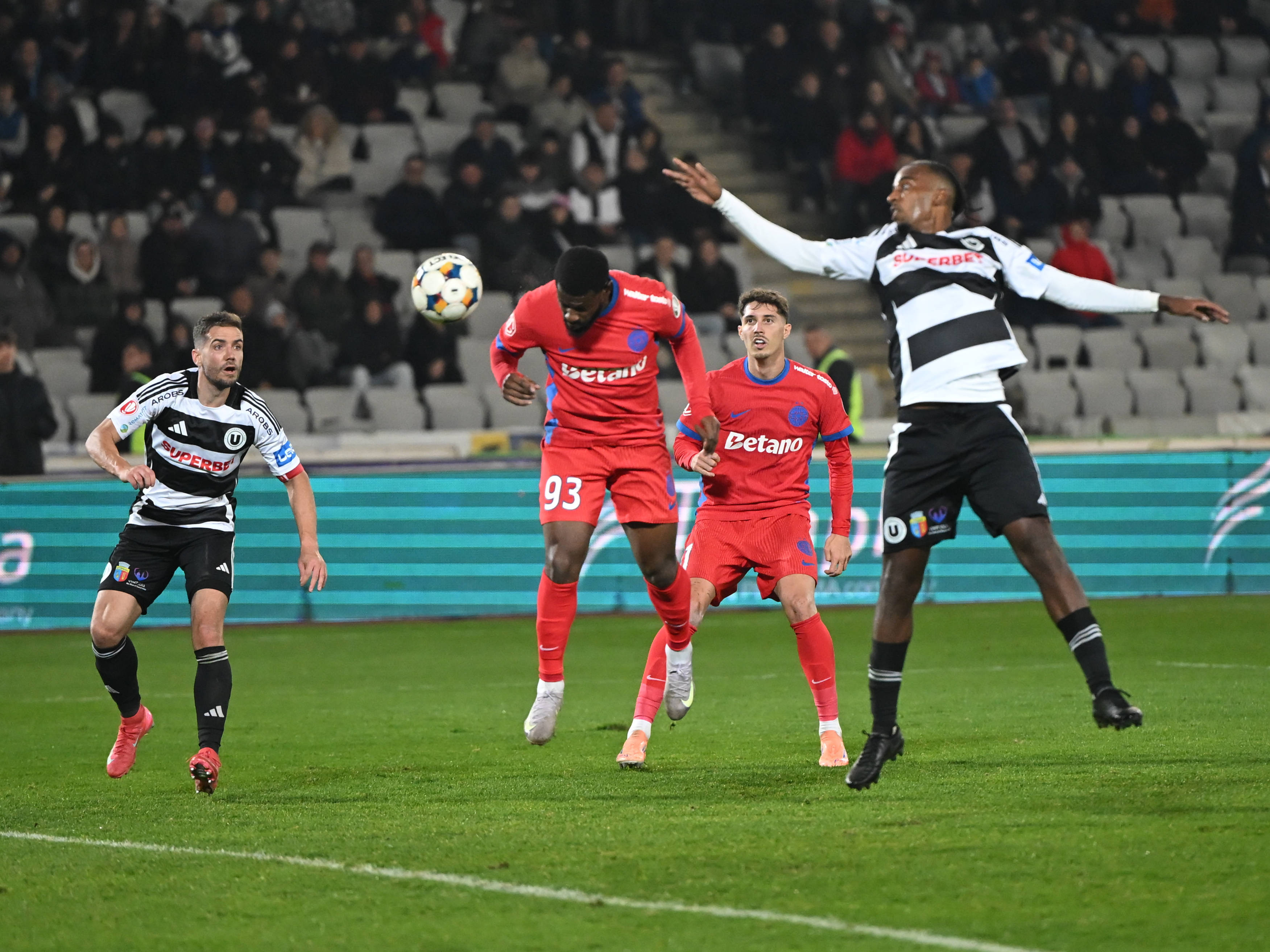 Preferatul lui Gigi Becali a părăsit România