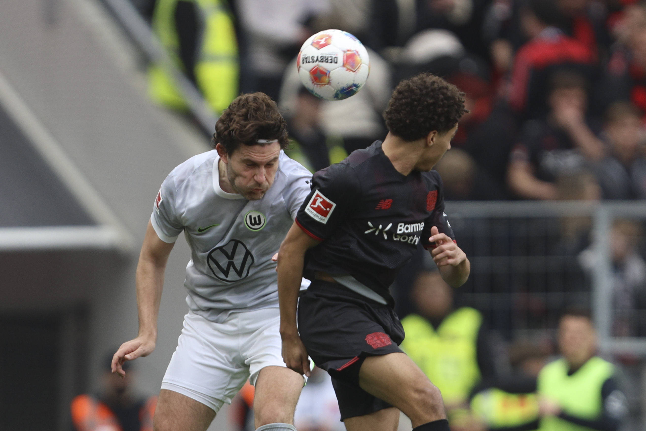 Bayer Leverkusen era condusă cu 3-1 în minutul 38, după s-au marcat încă cinci goluri! Scor fluviu în Bundesliga