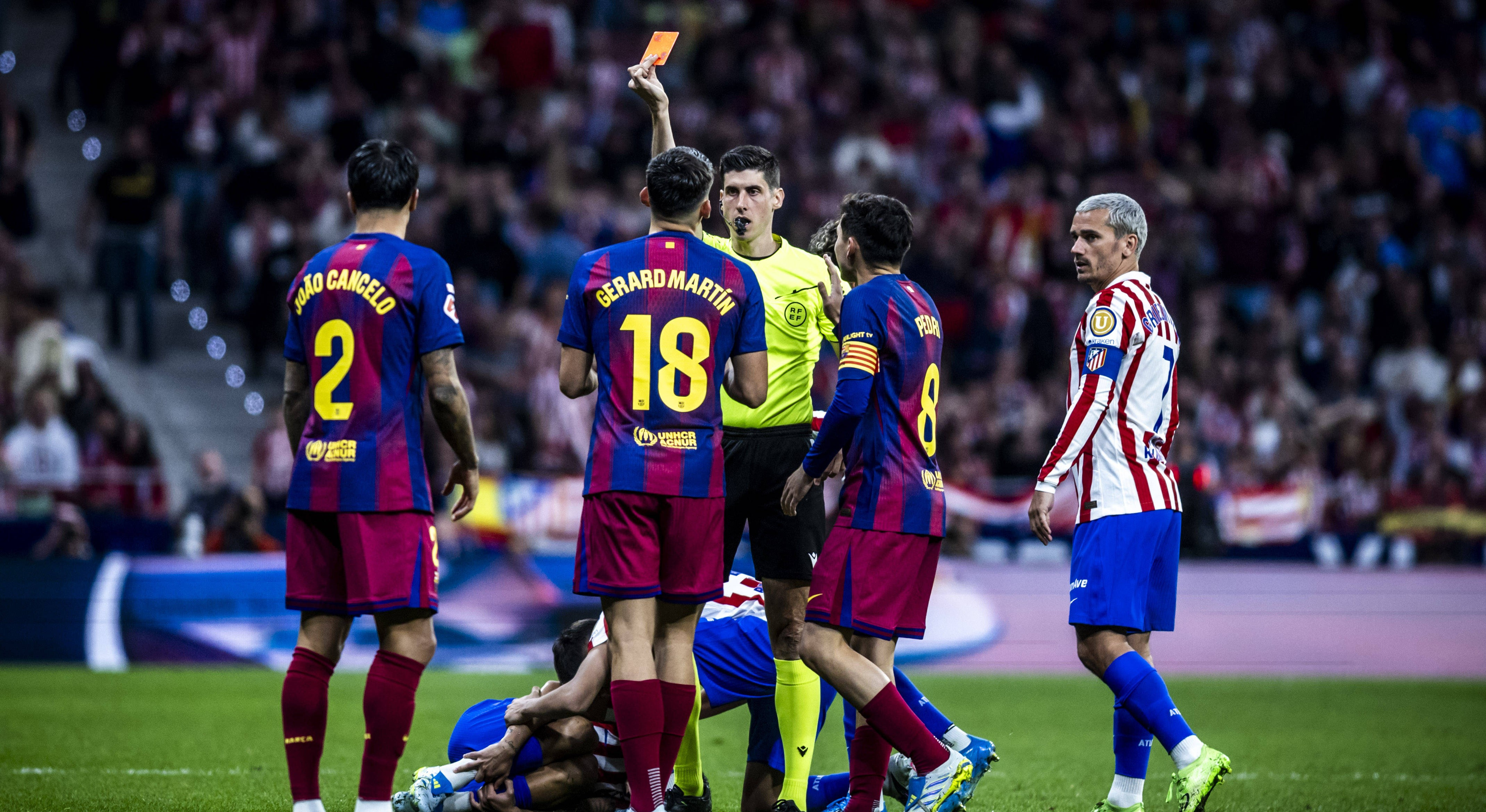 Federația a făcut lumină! Care a fost discuția din camera VAR care a dus la decizia extrem de controversată din Atletico Madrid - Barcelona