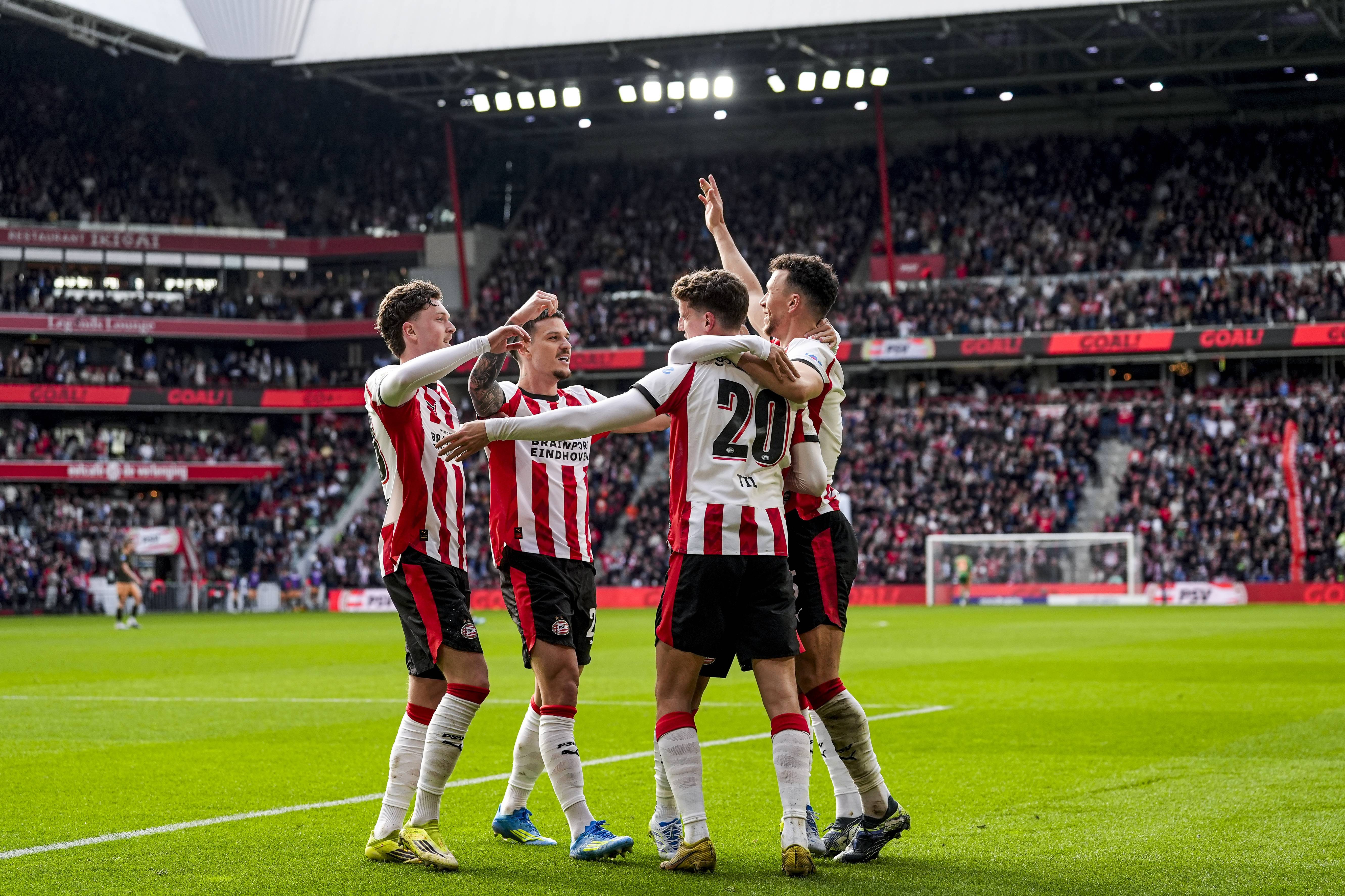 ACUM Dennis Man poate deveni campion în Olanda! PSV Eindhoven, cu ochii pe Volendam - Feyenoord