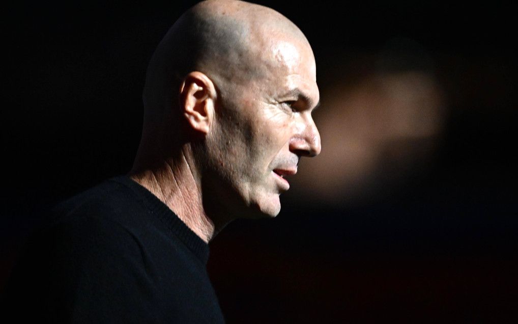 Acord complet! Zinedine Zidane semnează și revine în fotbal, după 5 ani