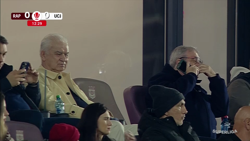 Scaunul lui Mircea Lucescu a rămas liber: imagine specială în Giulești, la Rapid - U Cluj