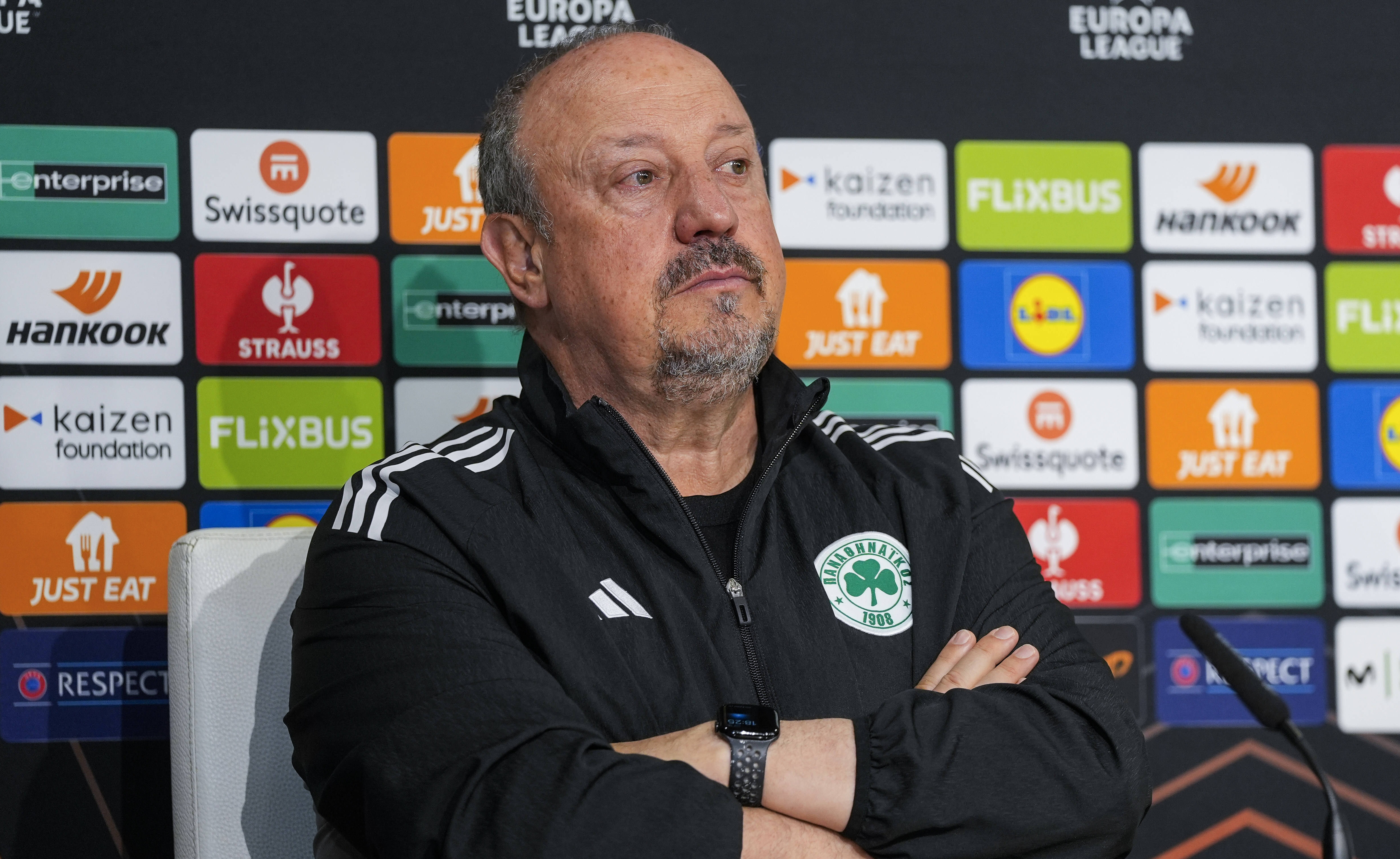 Marele Rafa Benitez și-a început conferința cu un mesaj pentru familia Lucescu, imediat după PAOK - Panathinakos
