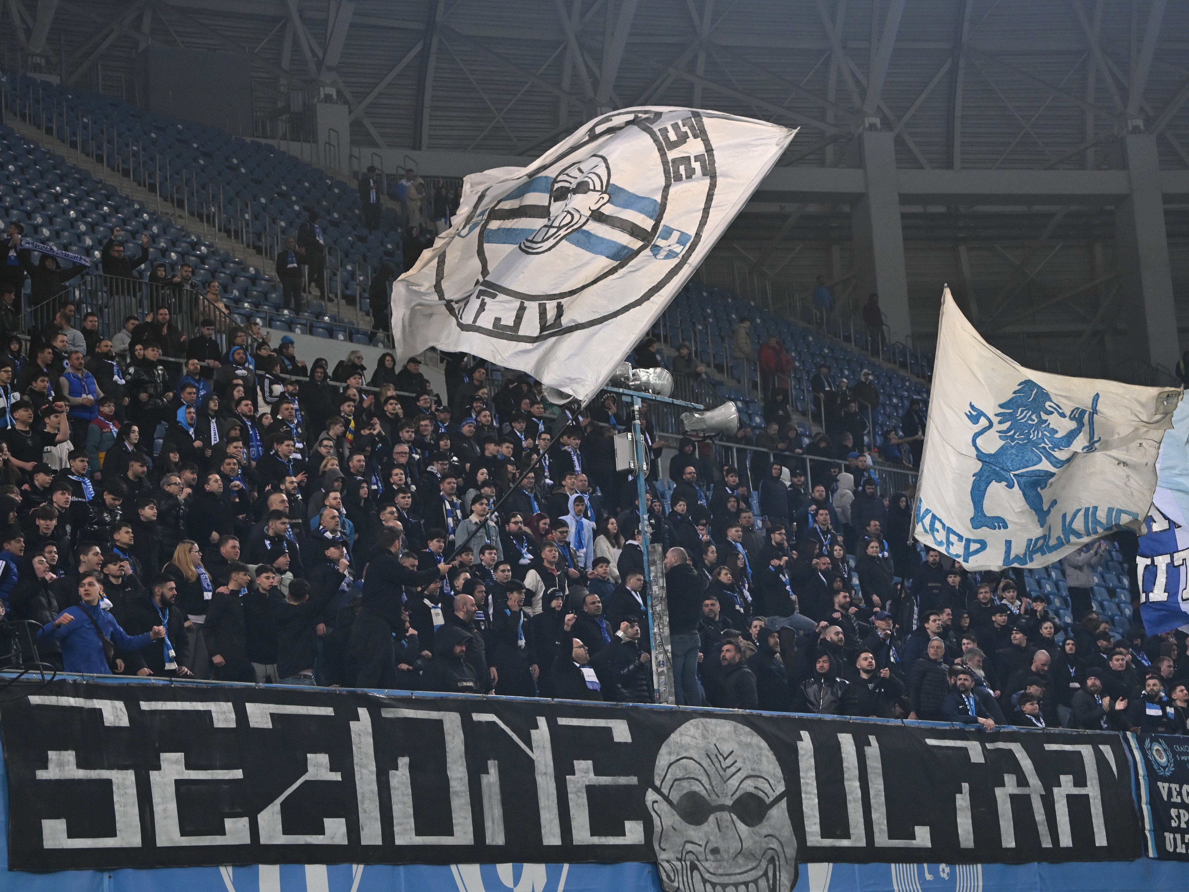 Universitatea Craiova - CFR Cluj, azi de 20:30. Cine e arbitrul meciului de pe "Ion Oblemenco"