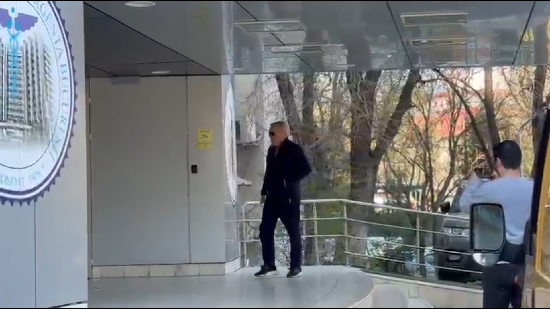 Cine l-a vizitat luni pe Mircea Lucescu la spital! Și-a făcut apariția pentru a doua oară într-o zi