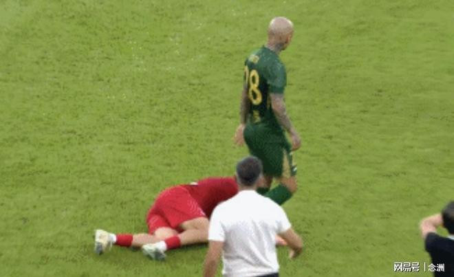 Nota de plată pentru Alex Mitriță, după ce și-a tras de păr un adversar! Cea mai mare sancțiune din acest sezon