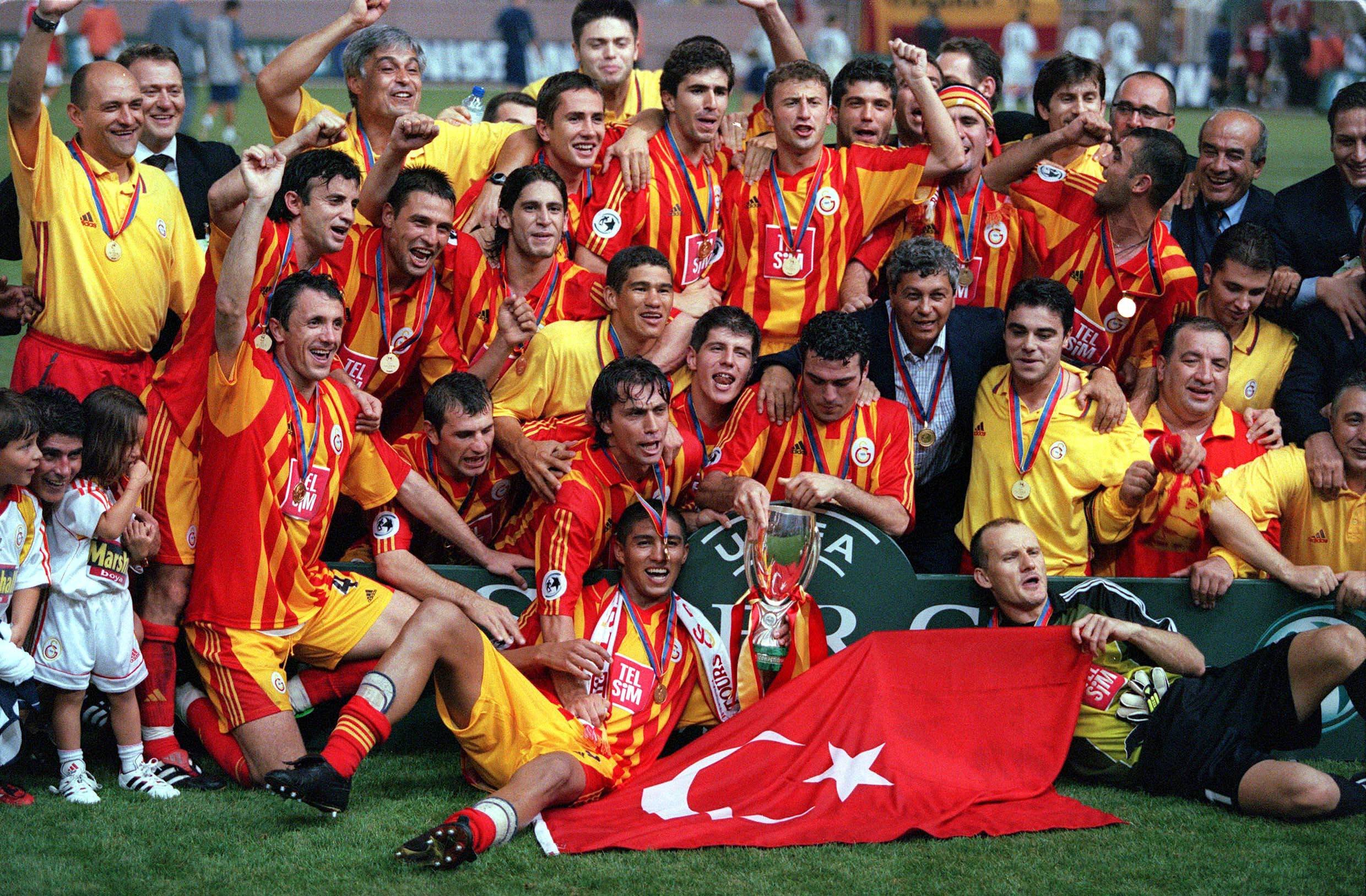 Cel mai bun prim ”11” antrenat de Mircea Lucescu! Trei români și cinci brazilieni în echipa ideală
