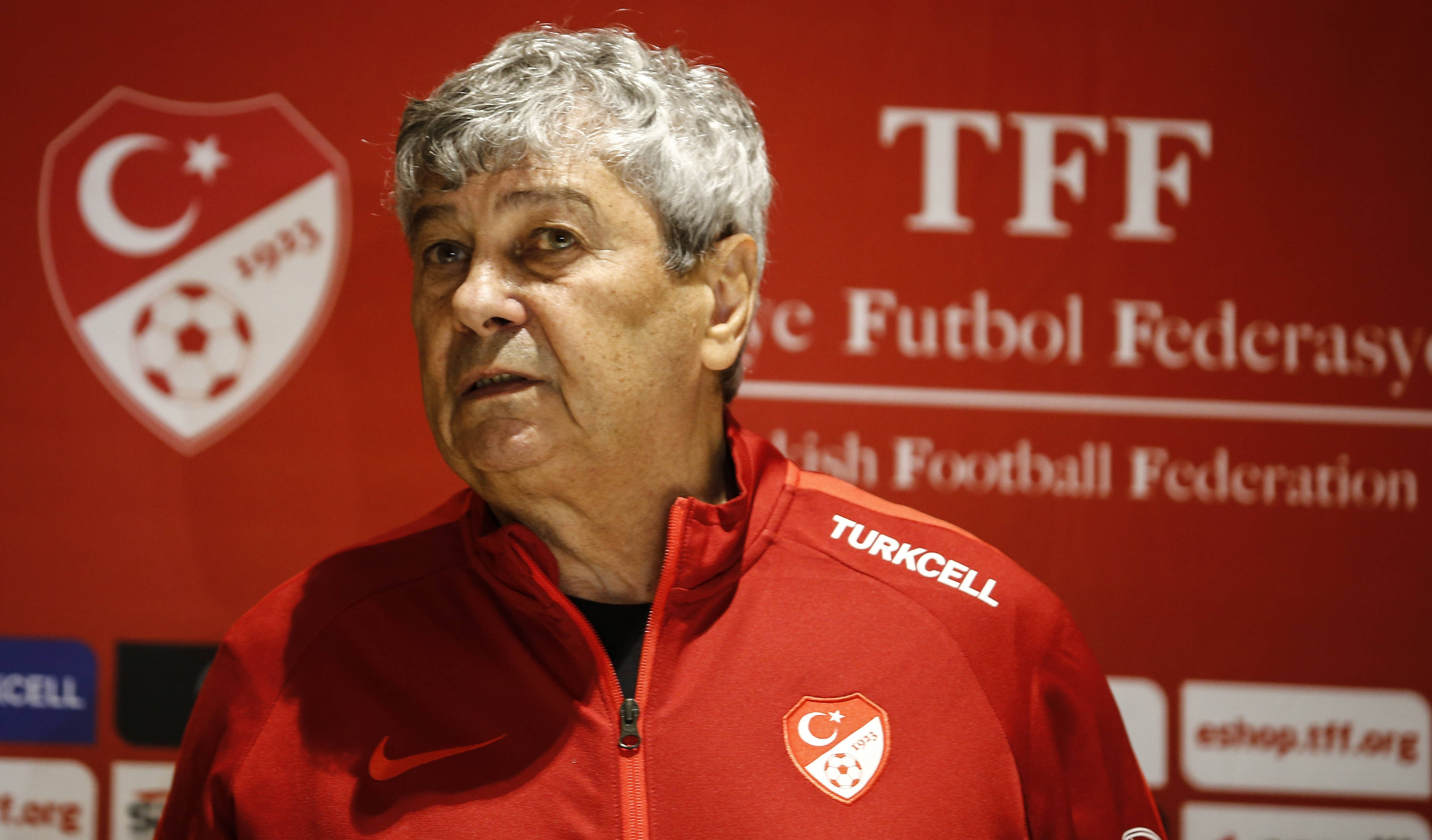 Turcii, îndurerați după moartea lui Mircea Lucescu: „Inimile noastre s-au oprit odată cu a lui! Cel mai mare geniu tactic al lumii”