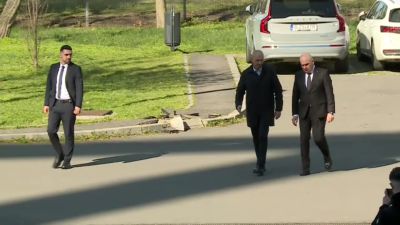 Omagiile pentru Mircea Lucescu continuă! Lacrimile lui Dănuț Lupu, Marius Șumudică și Marius Lăcătuș, Daniel Pancu în genunchi în fața sicriului I Au sosit și Anghel și Edward Iordănescu 13 Bolojan 1