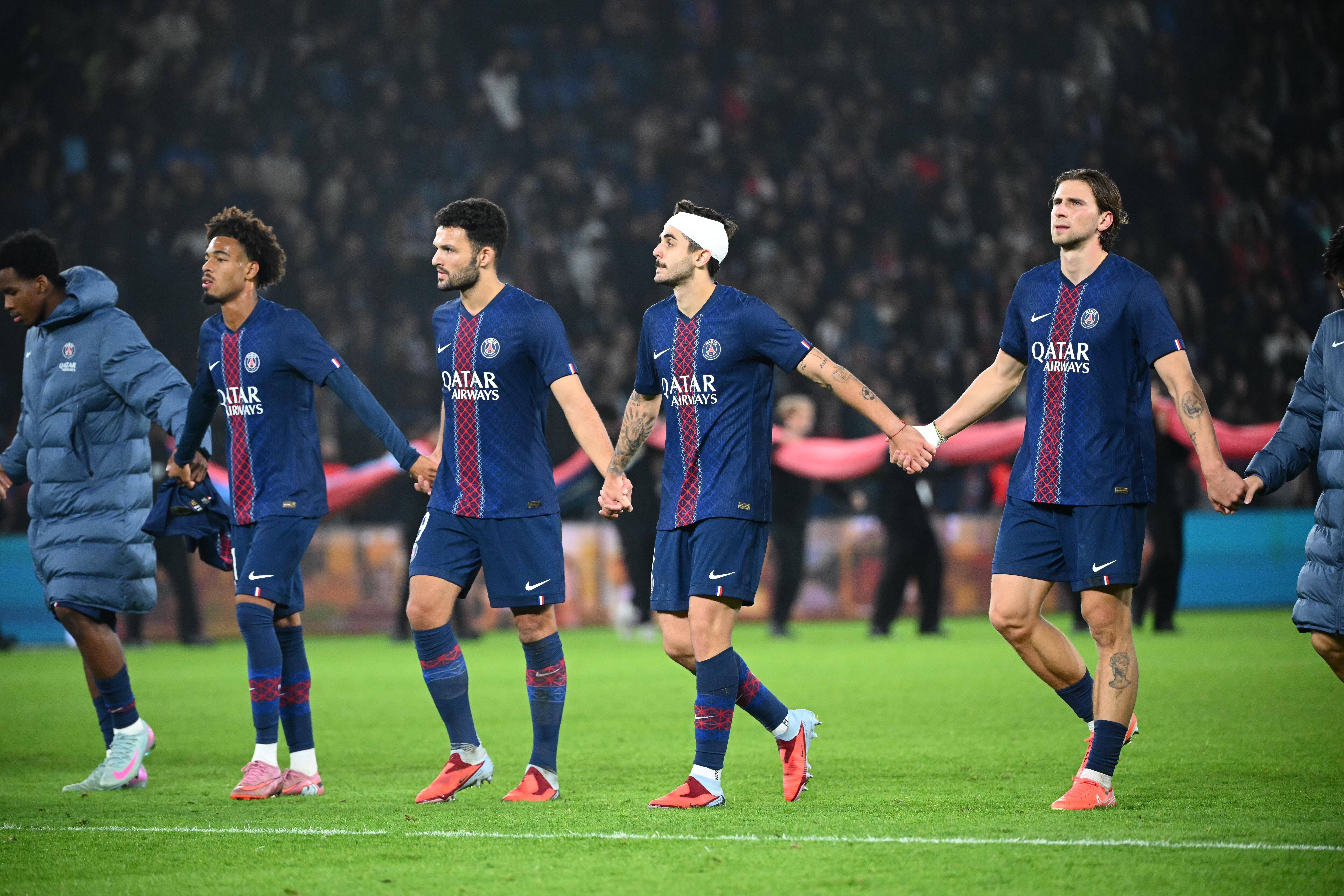 OUT? PSG riscă să piardă trei „perle” în vară