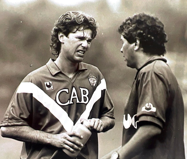 Florin Răducioiu, postare cât o mie de cuvinte după moartea lui Lucescu: „Bună dimineața, Nea Mircea!”