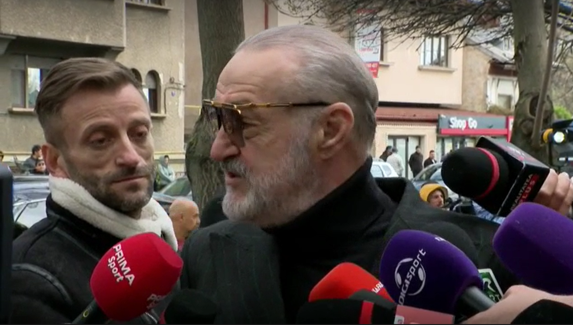 Gigi Becali, sfaturi către Răzvan Lucescu pentru ca tatăl său să ajungă în Rai: „Doar el se poate ocupa de sufletul lui!”