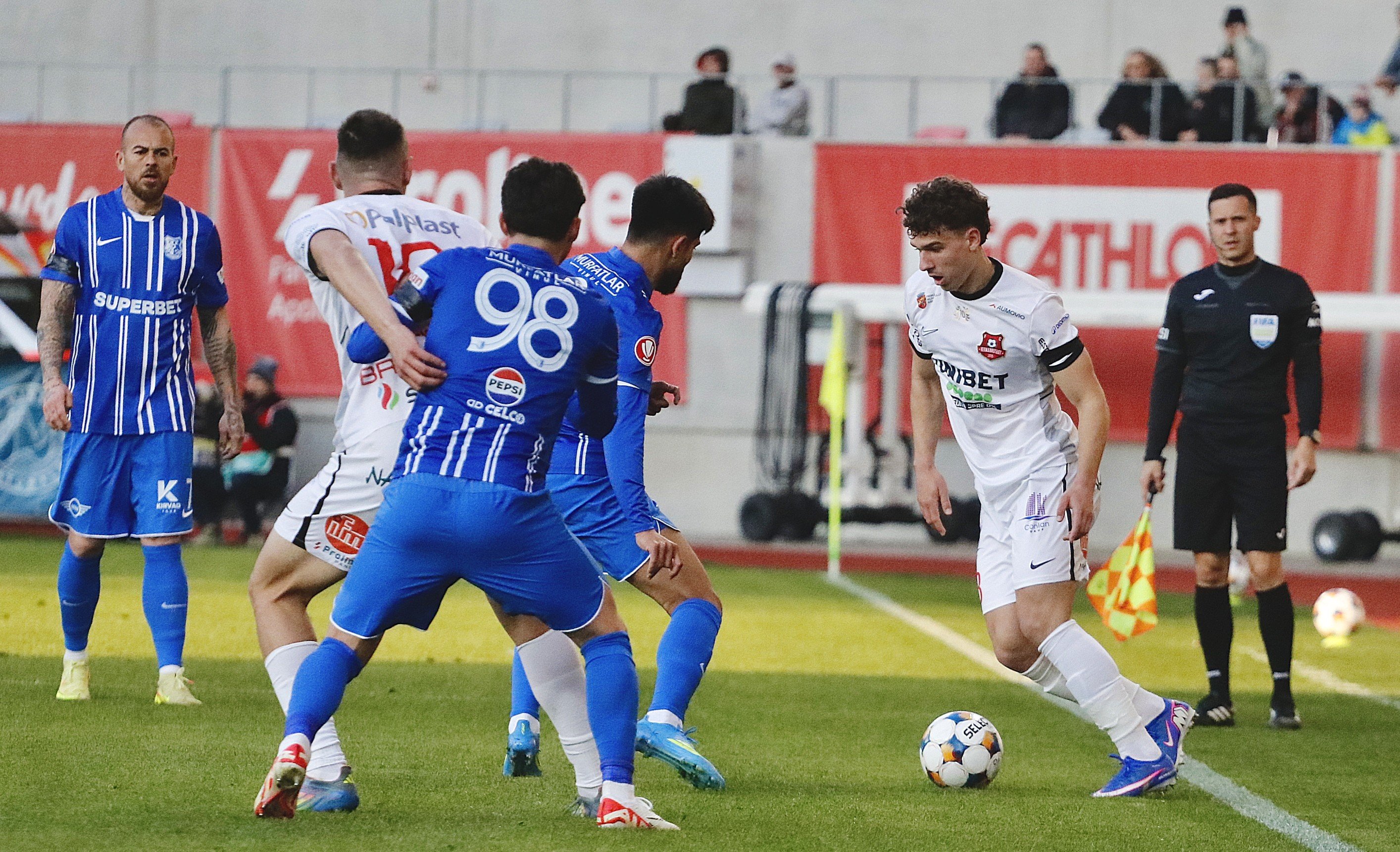 Farul - FC Hermannstadt 0-0, LIVE TEXT pe Sport.ro, ACUM. Ocazii mari de ambele părți. Se joacă pe contre!