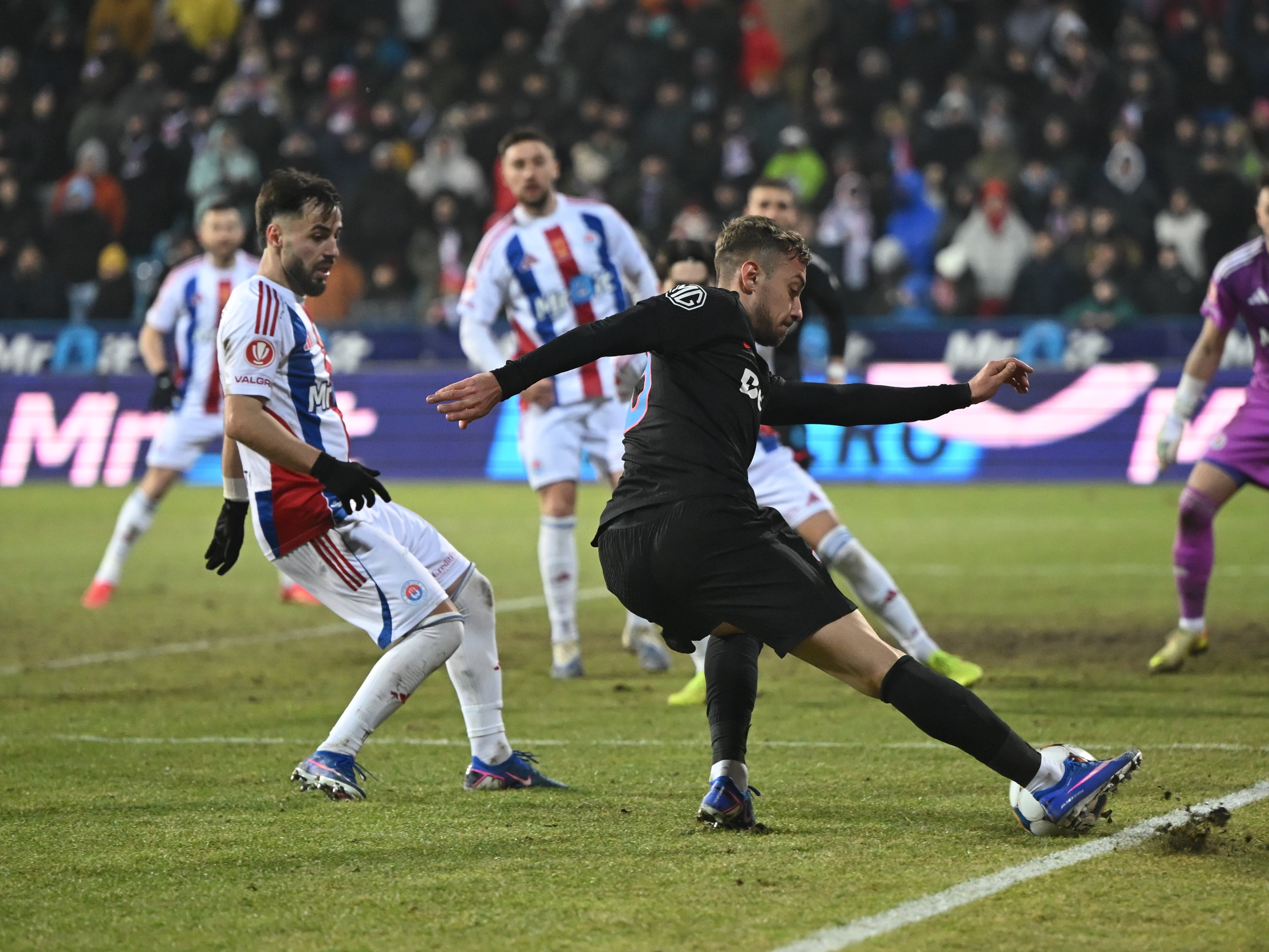FCSB - Oțelul Galați, LIVE TEXT pe Sport.ro de la 20:00! Duel strâns în play-out