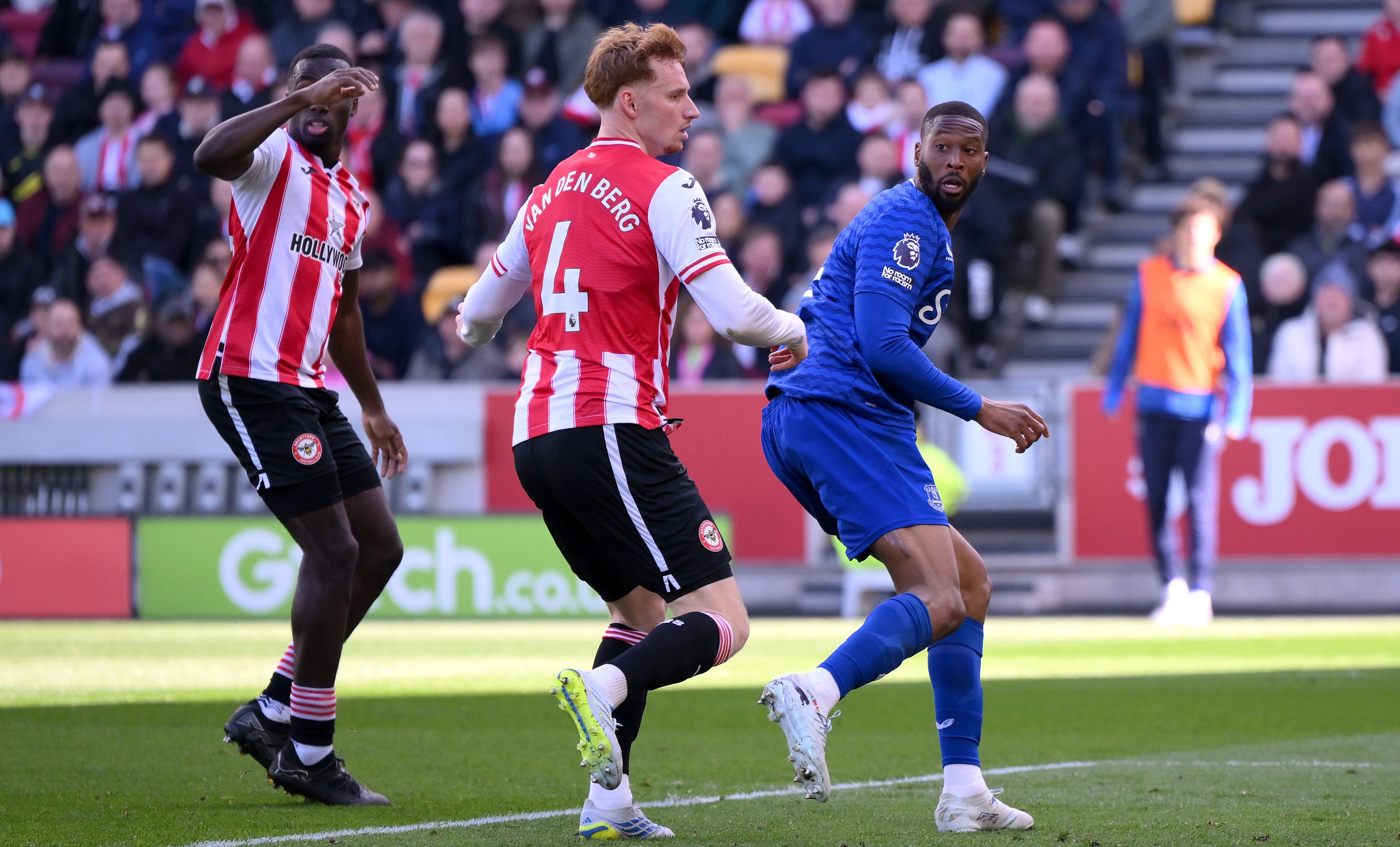 Show în Premier League! S-au marcat șase goluri în Brentford - Everton și Burnley - Brighton