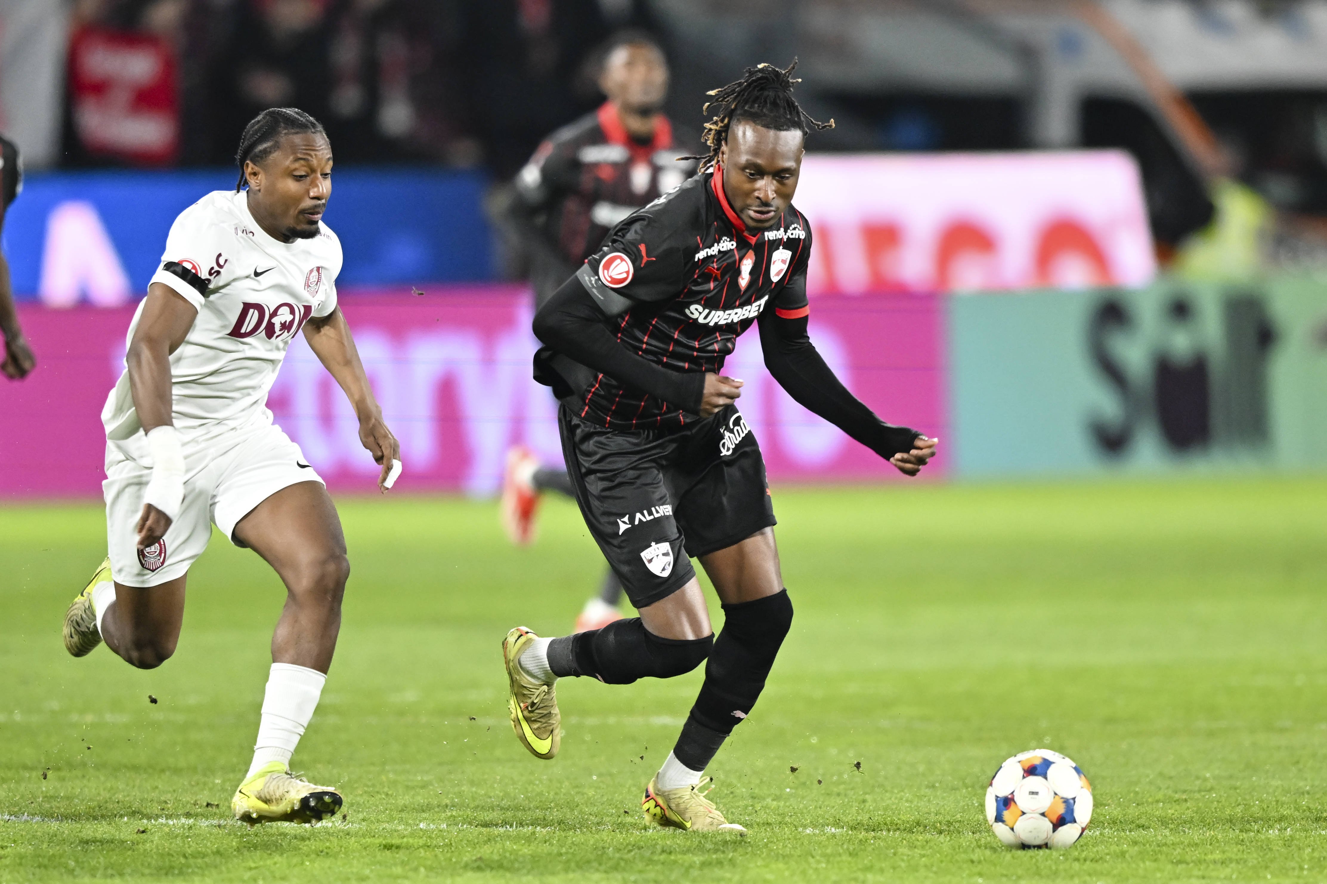 Mai au CFR Cluj și Dinamo șanse la titlu? Cum arată clasamentul din play-off