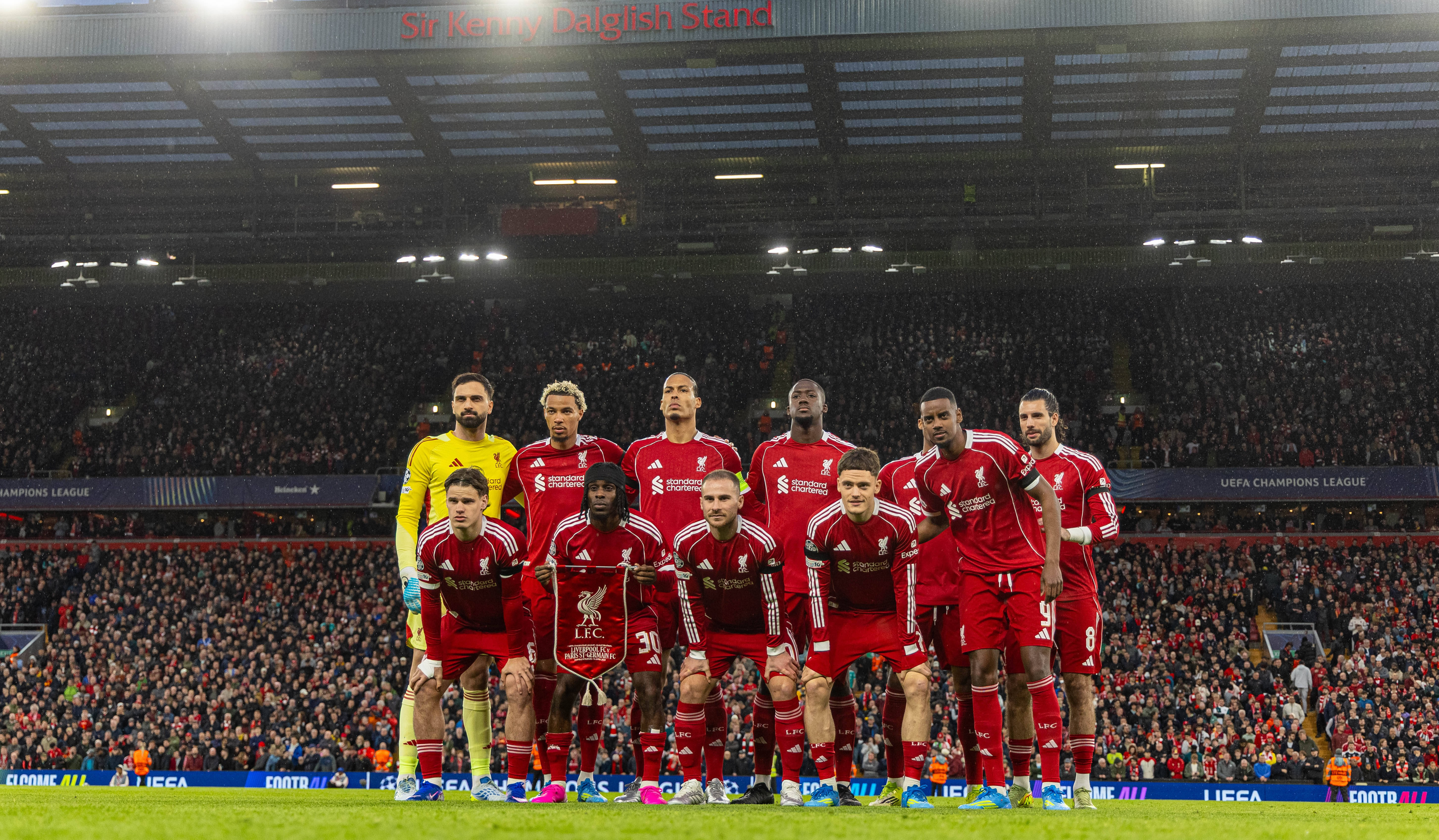 Englezii au găsit vinovatul pentru eliminarea lui Liverpool din UCL: ”Aproape tot a greșit! A fost ridicol și de-a dreptul absurd”