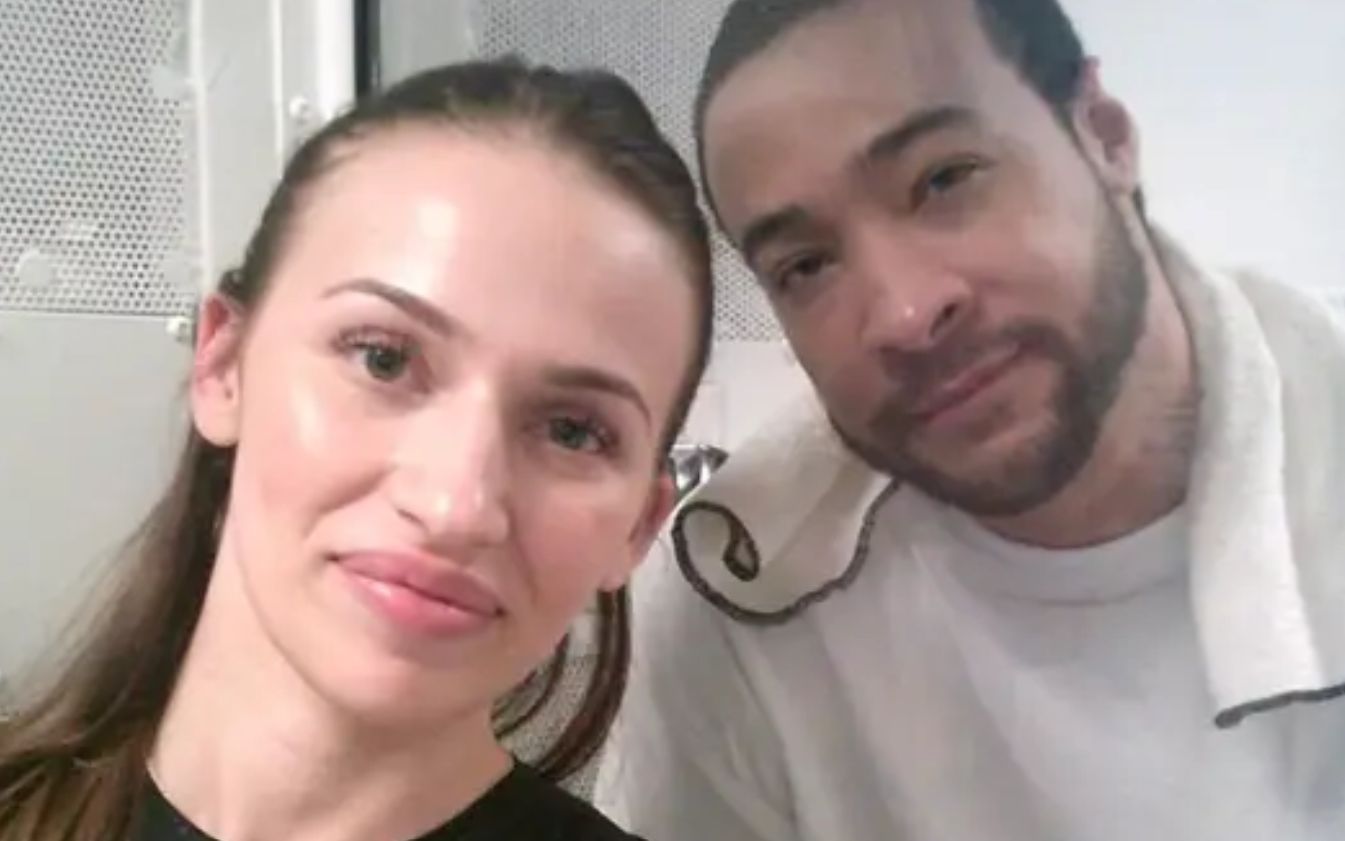 O britanică se mărită cu un condamnat la moarte care va fi executat în două săptămâni. Incredibil cum a început povestea lor