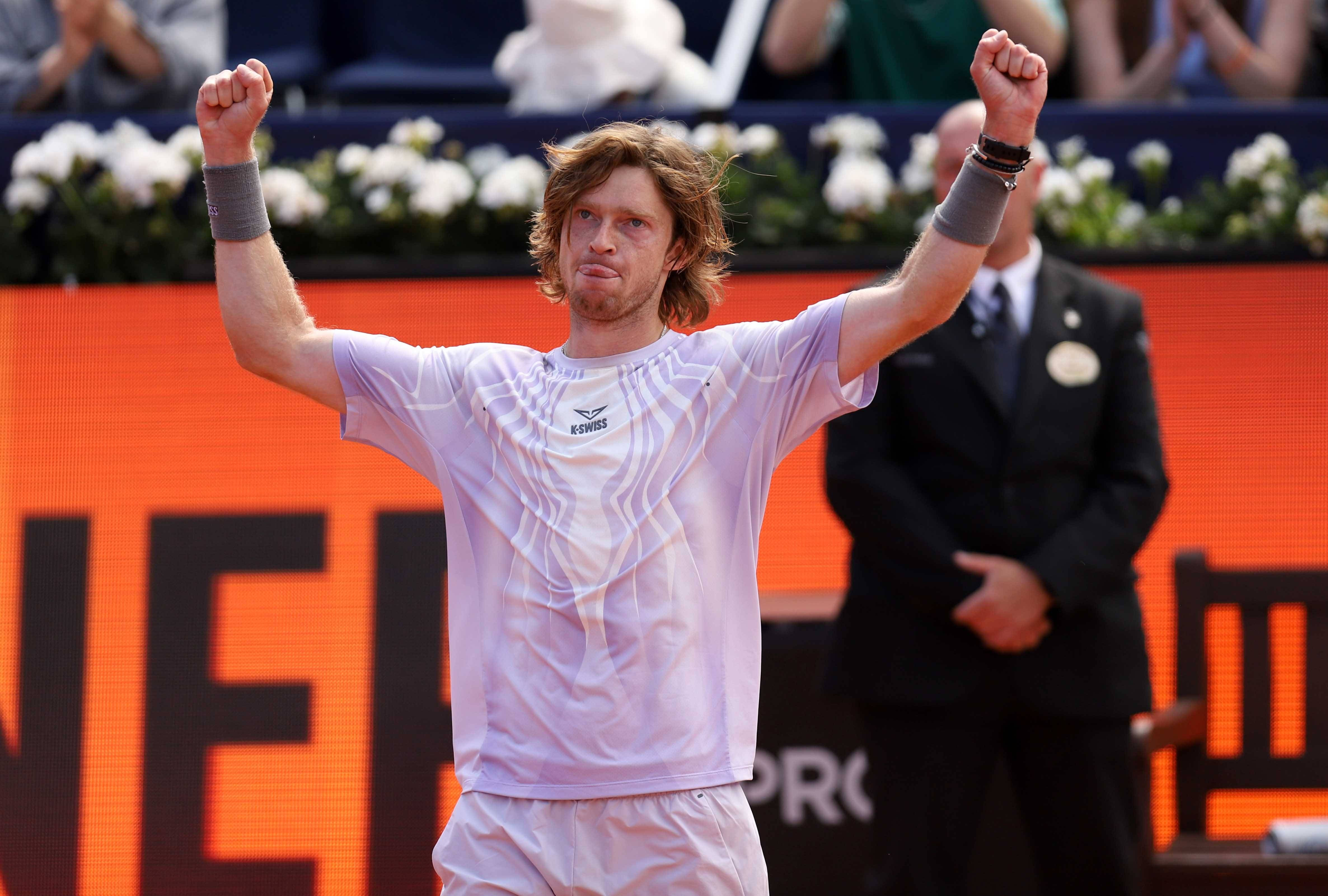 Premieră absolută în finala de la Barcelona: ce au făcut Rublev şi Fils