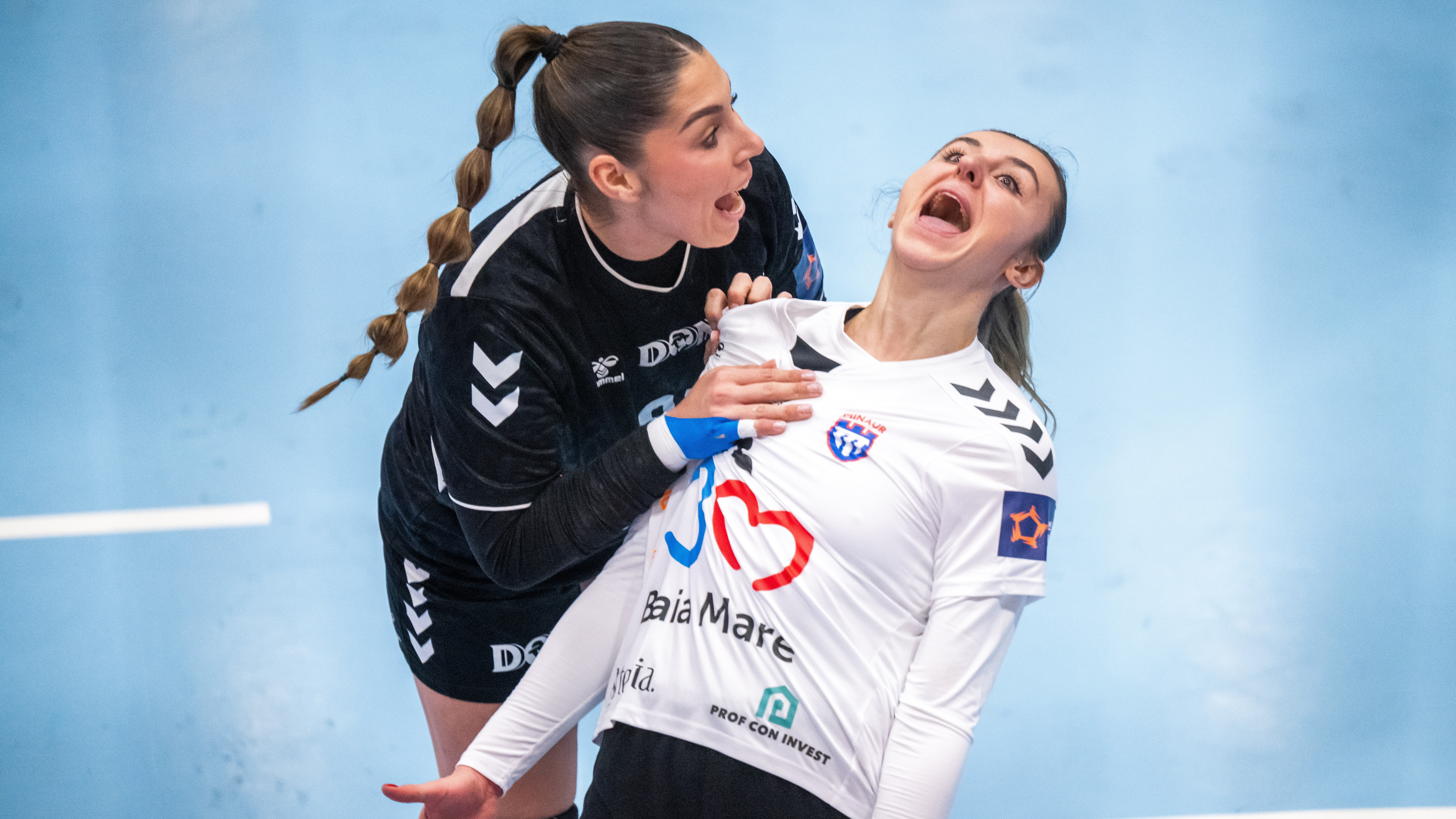 CSM dă lovitura anului: a „furat“ cea mai tare portăriță din România de la rivala Baia Mare