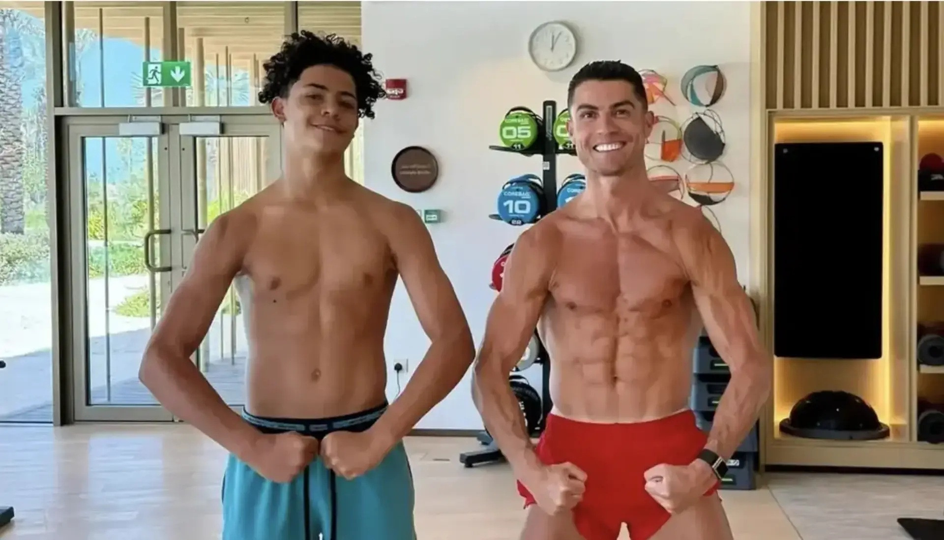 Pentru istorie! Cristiano Ronaldo și fiul său, pe cale să devină coechipieri