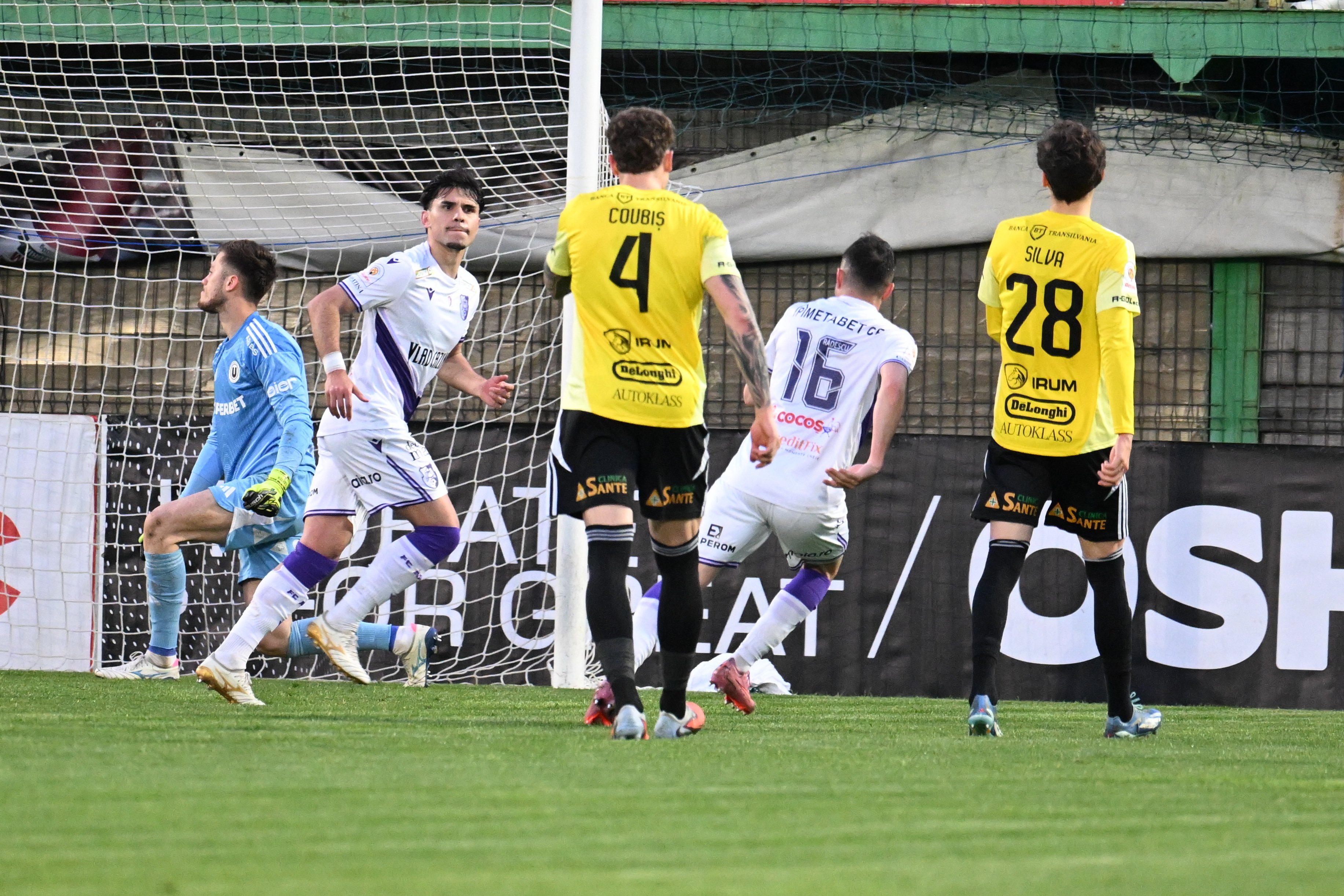 FC Argeș – U Cluj 1-0, ACUM pe Sport.ro! GOL anulat la Mioveni