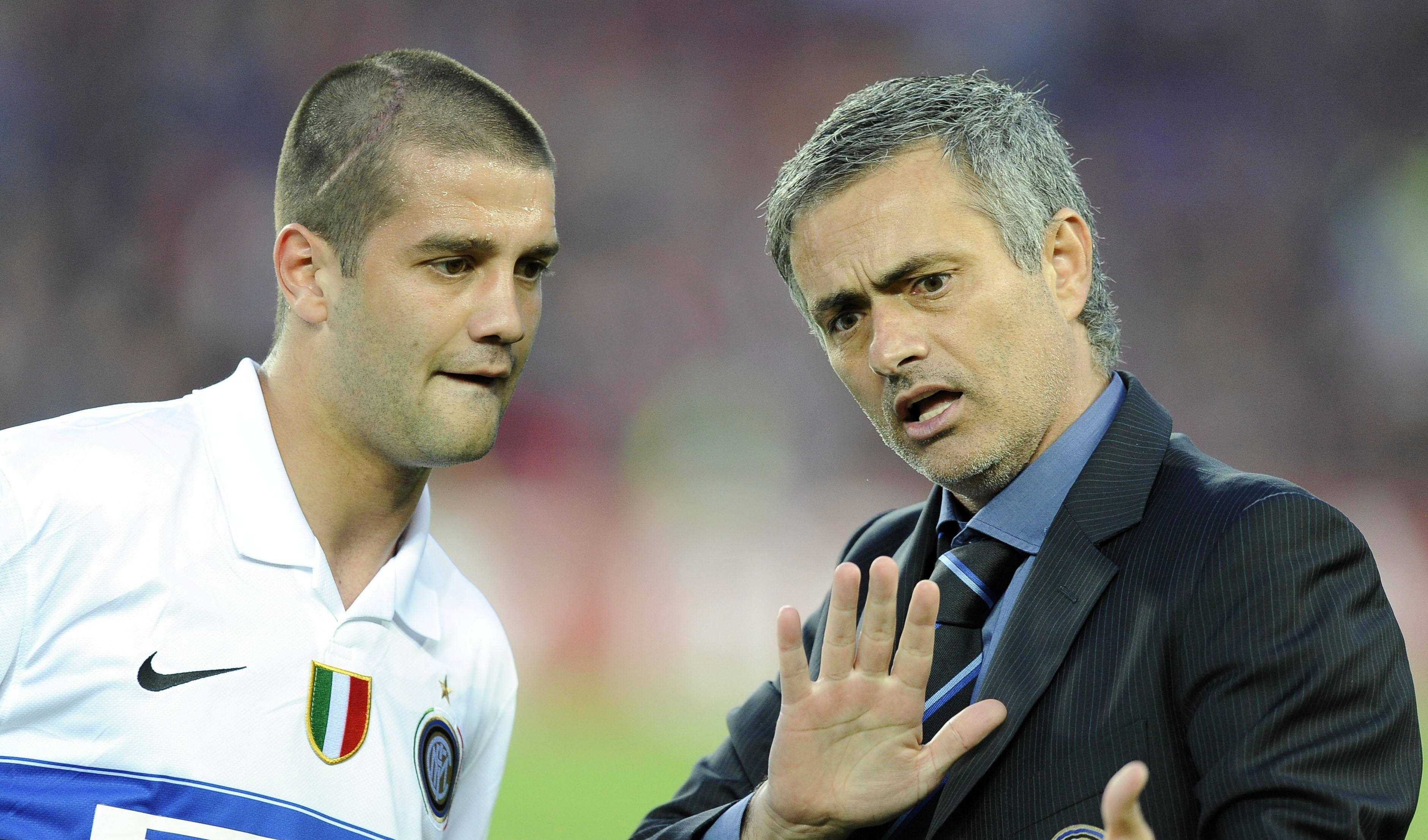 Replica lui Cristi Chivu după ce a fost comparat cu Jose Mourinho