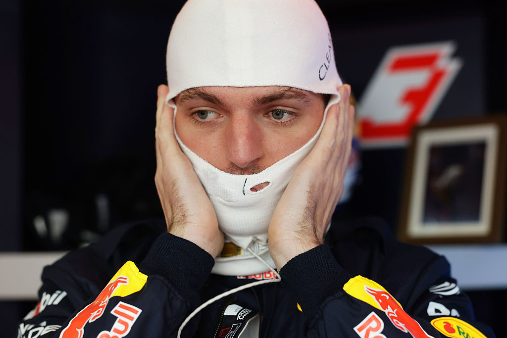 Cursa la care participa Verstappen s-a transformat în tragedie, după ce un pilot a decedat!