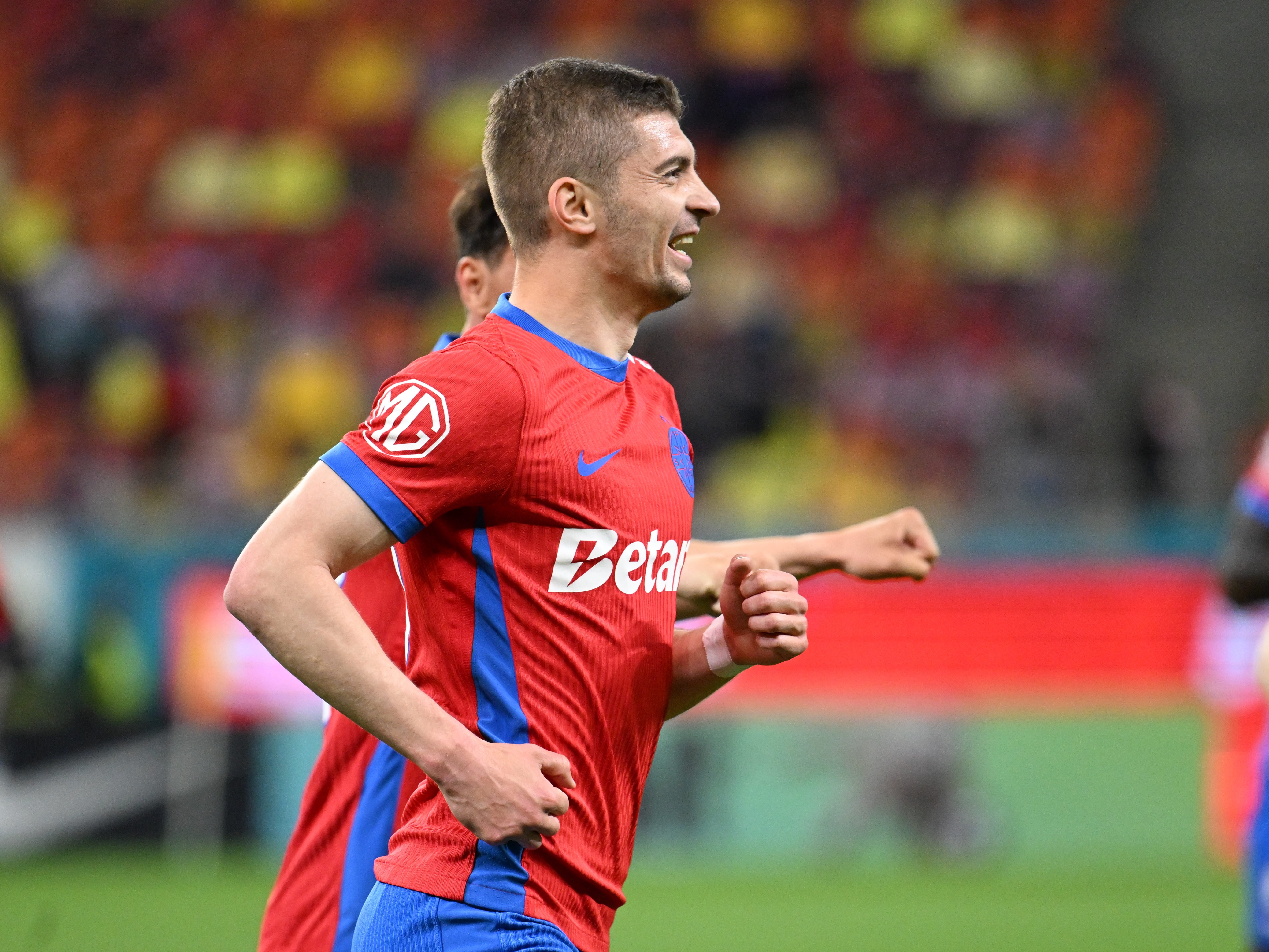 FCSB - Petrolul Ploiești 1-0, ACUM, pe Sport.ro! Florin Tănase deschide scorul după un penalty executat superb